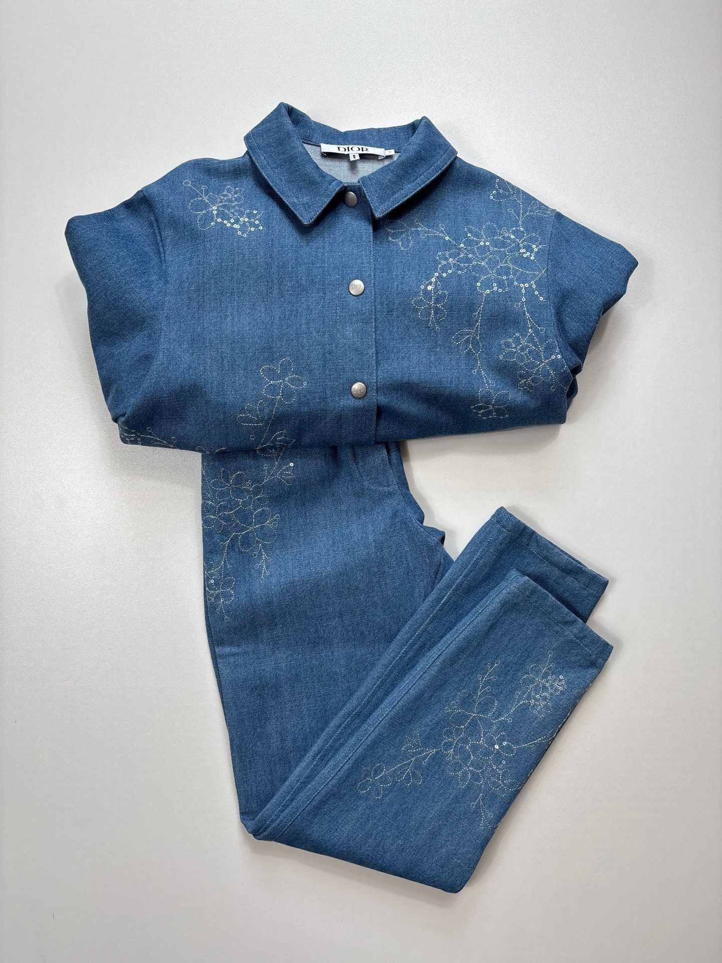 Ensemble jean Dior enfant broderies florales dorées – veste + pantalon – 10 ans-2