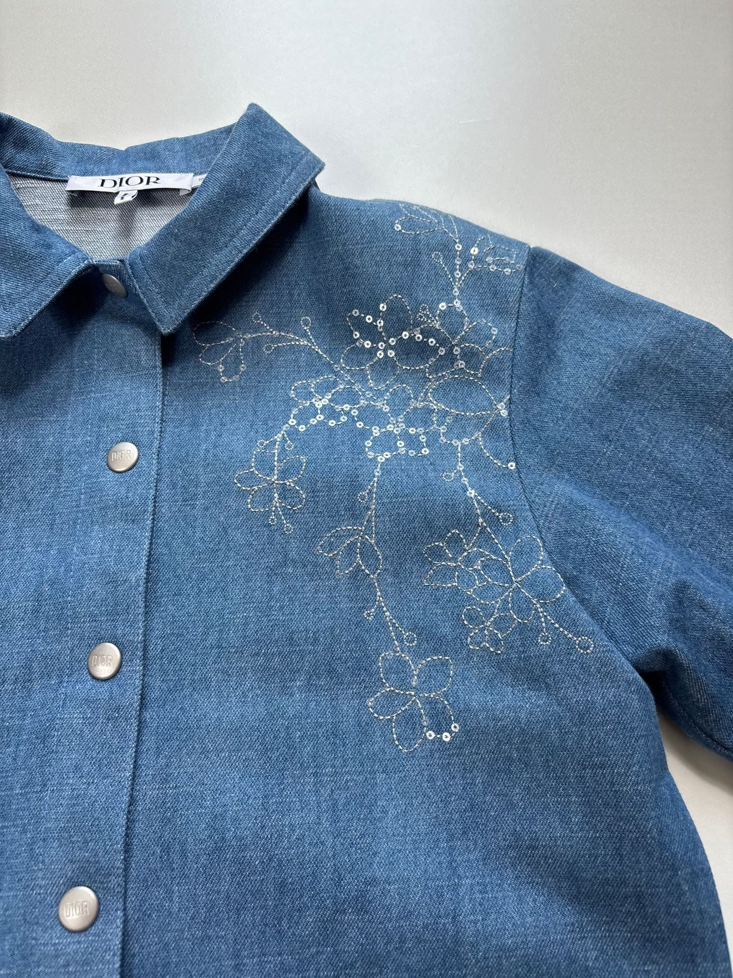 Ensemble jean Dior enfant broderies florales dorées – veste + pantalon – 10 ans-7