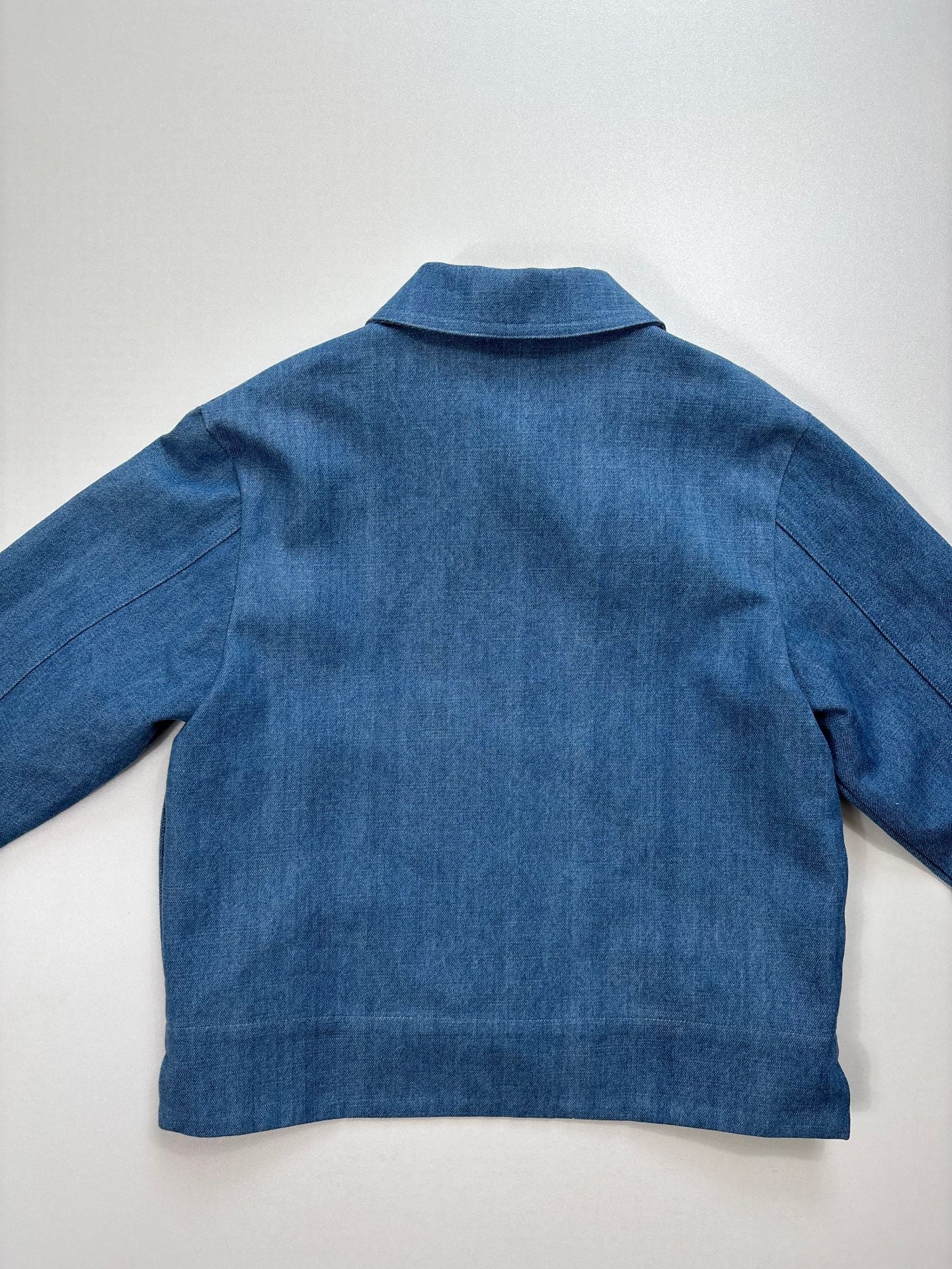 Ensemble jean Dior enfant broderies florales dorées – veste + pantalon – 10 ans-10