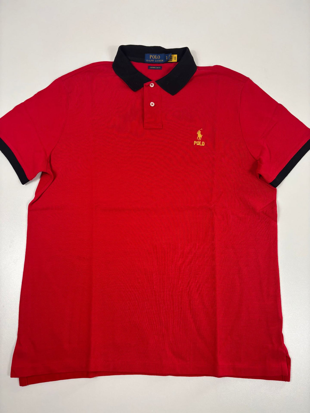 Polo Ralph Lauren rouge à col noir logo brodé doré – Taille XL-5