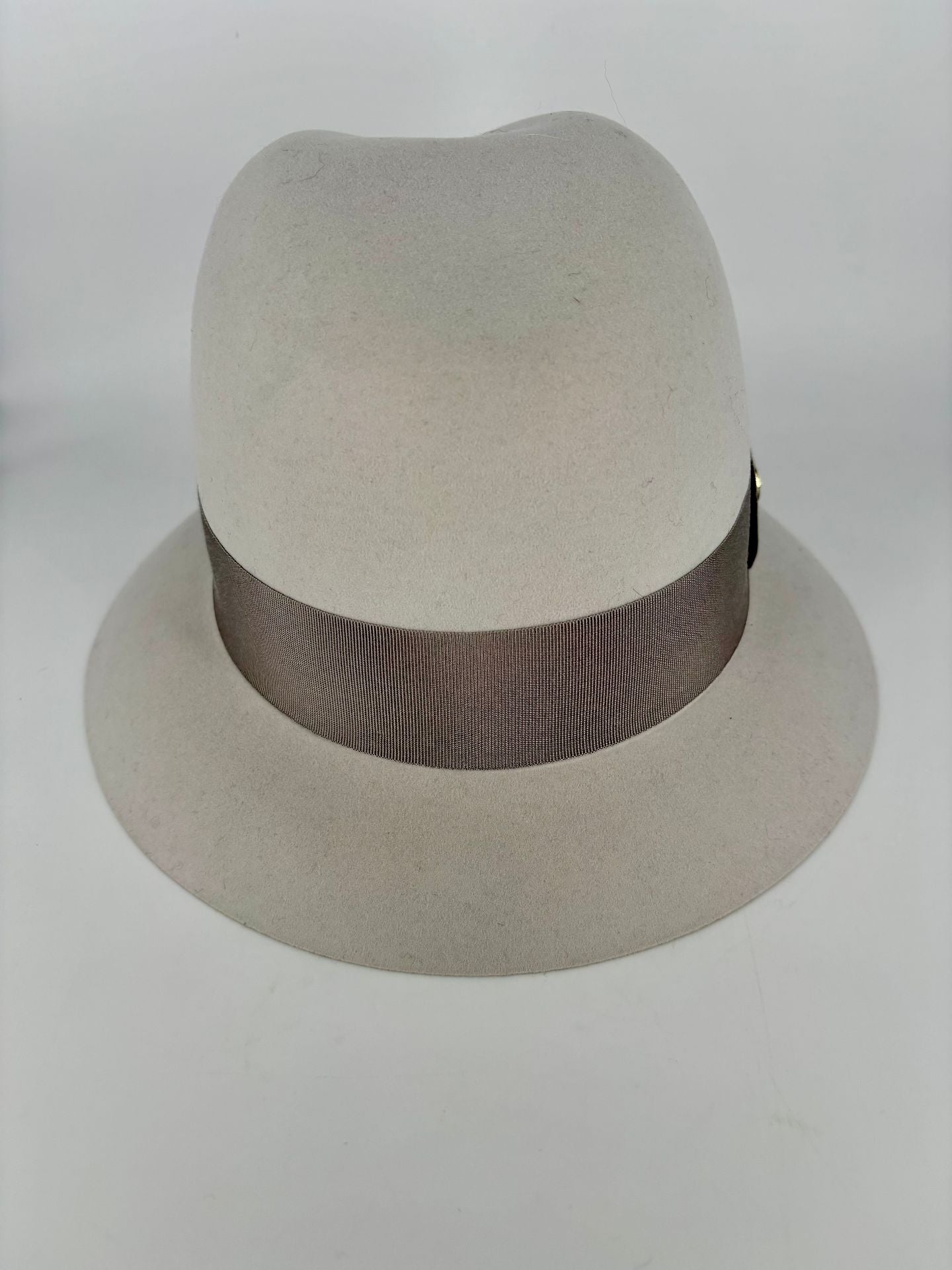 Chapeau Loro Piana feutre poil de lièvre cachemire beige ruban gros-grain-6