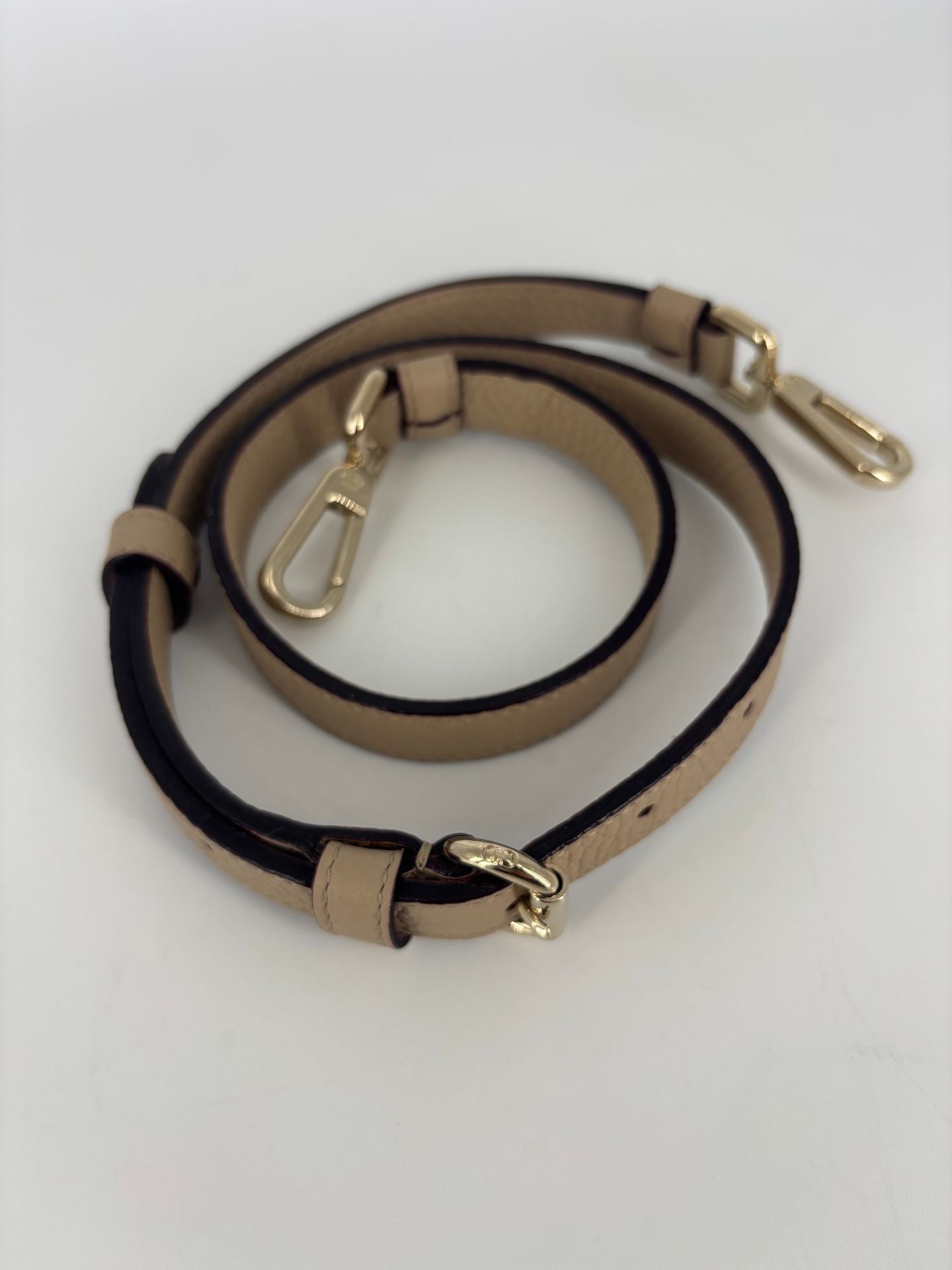 Bandoulière Dior cuir grainé beige embout doré-5