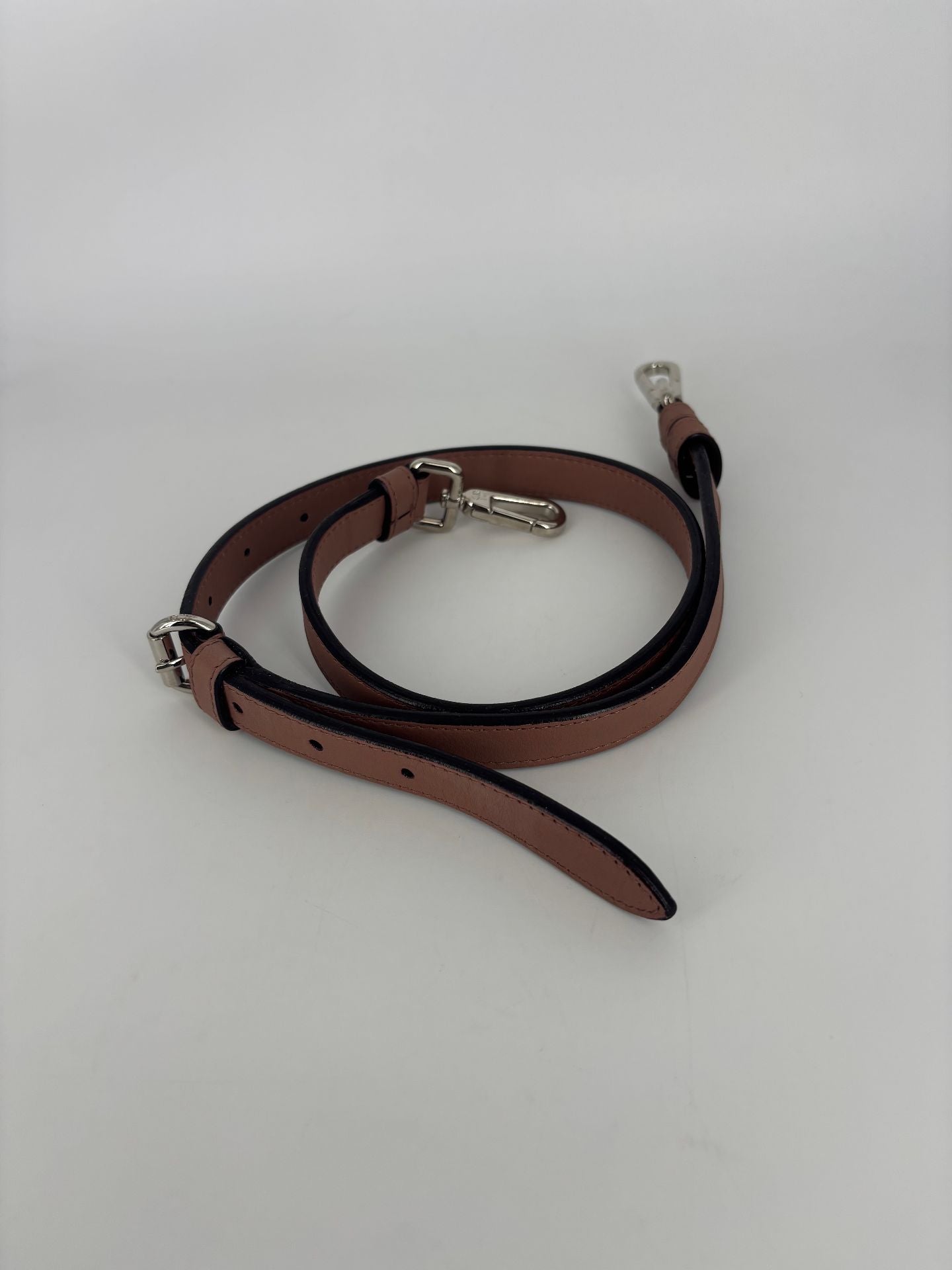 Bandoulière Dior cuir grainé vieux rose embout argenté réglable-7