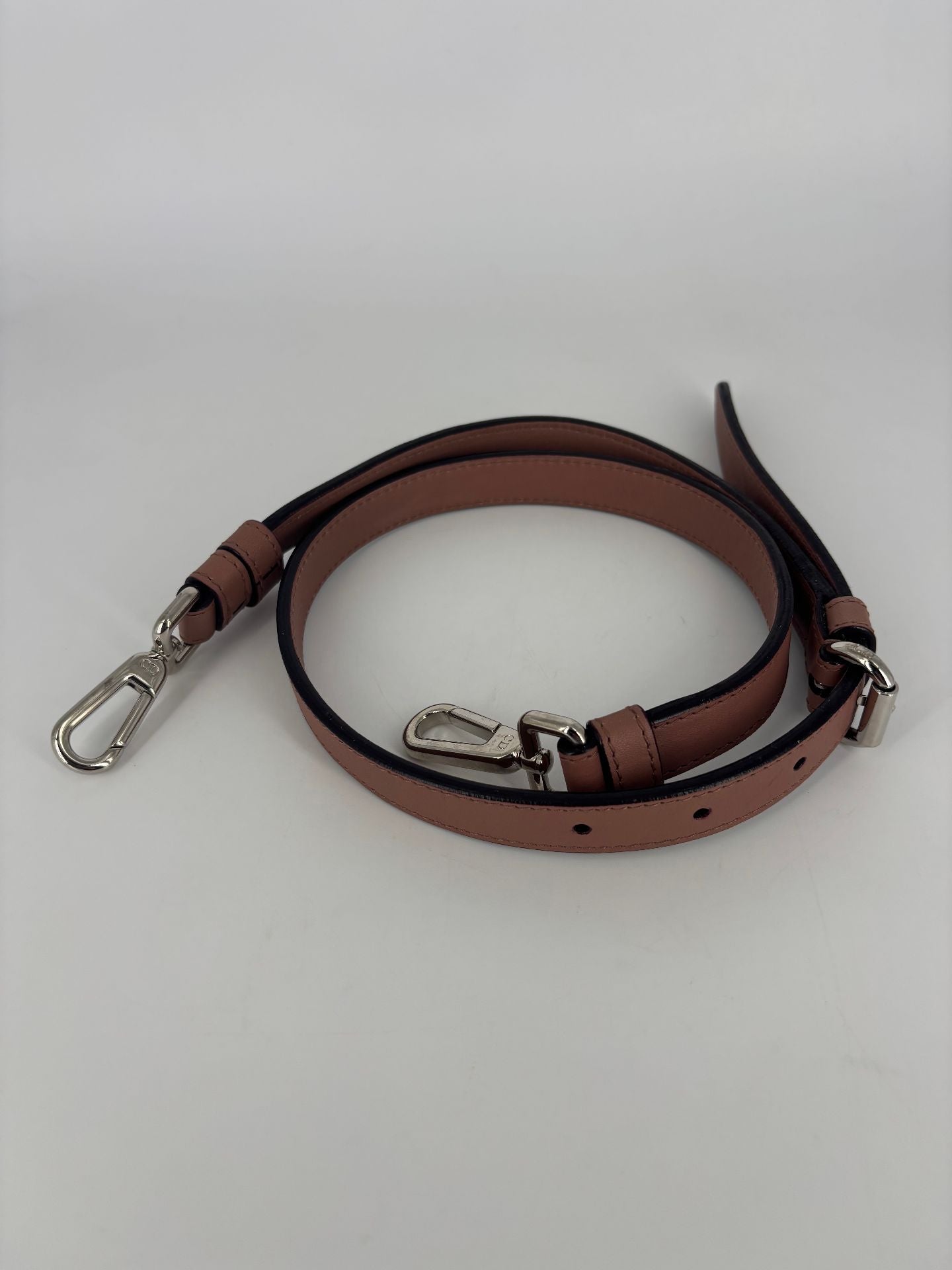 Bandoulière Dior cuir grainé vieux rose embout argenté réglable-8