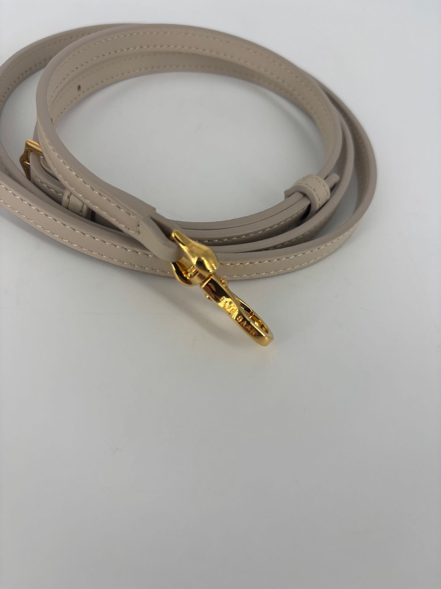 Bandoulière Elie Saab cuir gris crochets dorés réglable-4