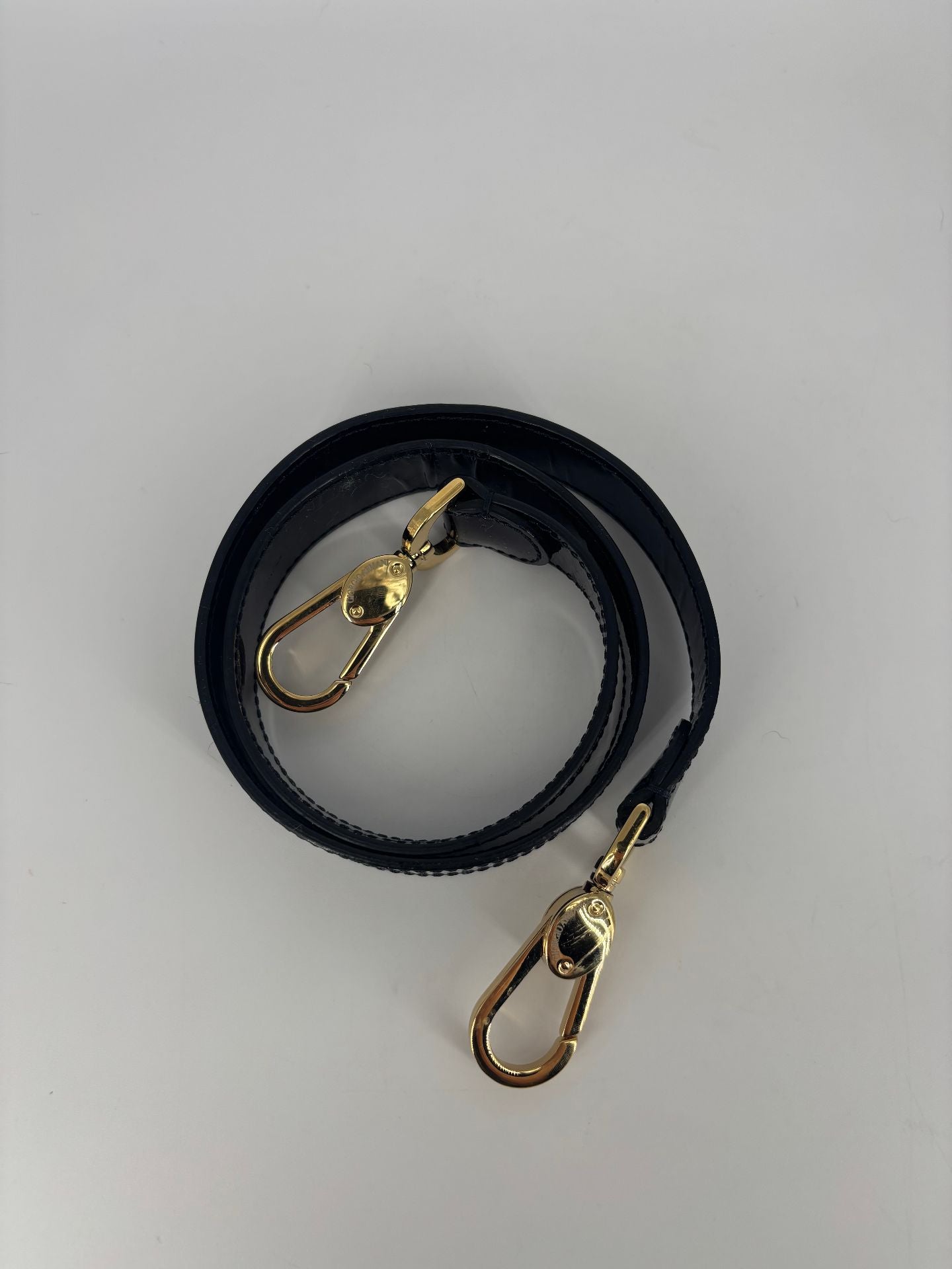 Bandoulière Giorgio Armani cuir noir crochets dorés –80 cm-2