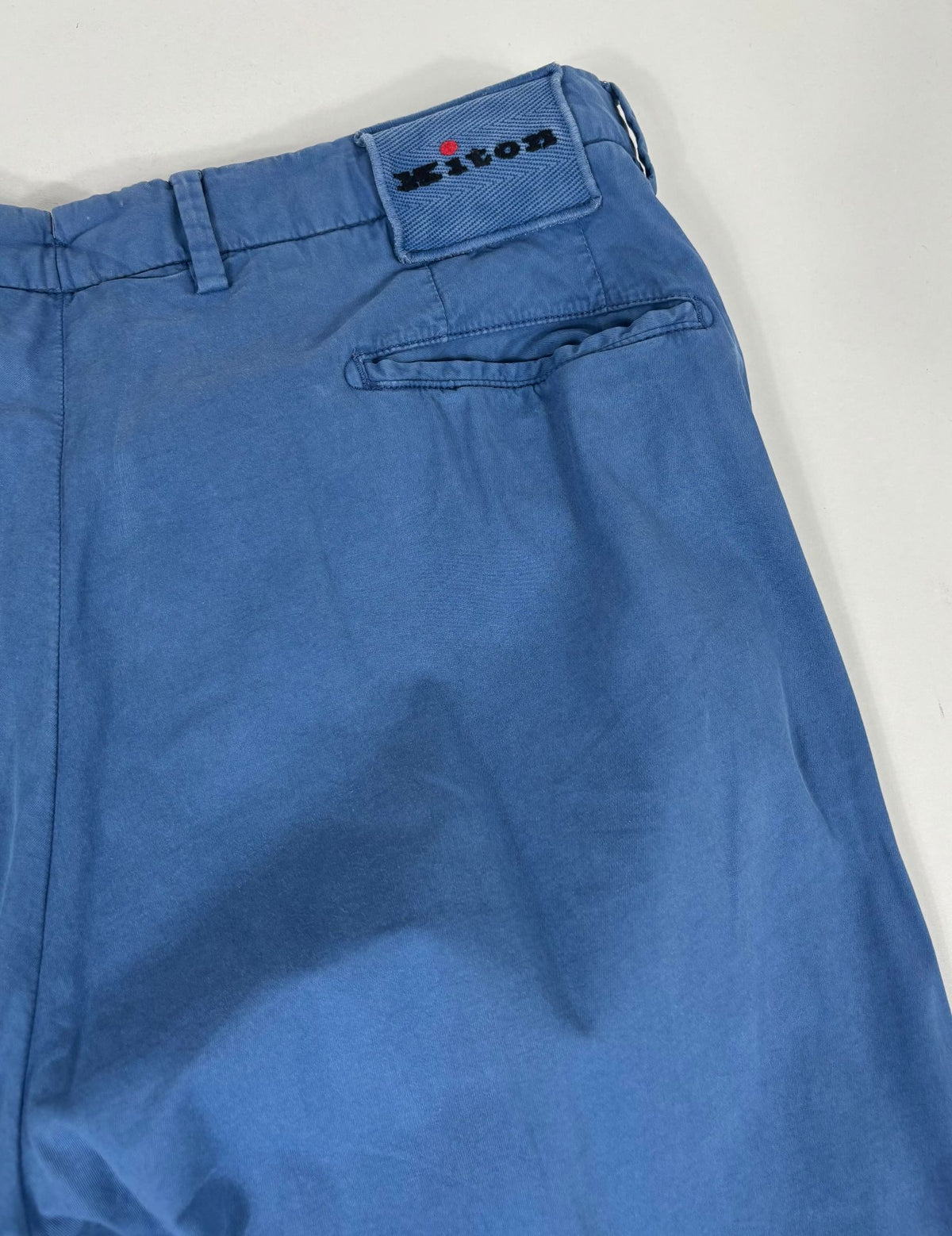 Pantalon chino Kiton bleu en coton et soie stretch – Taille FR 48-12