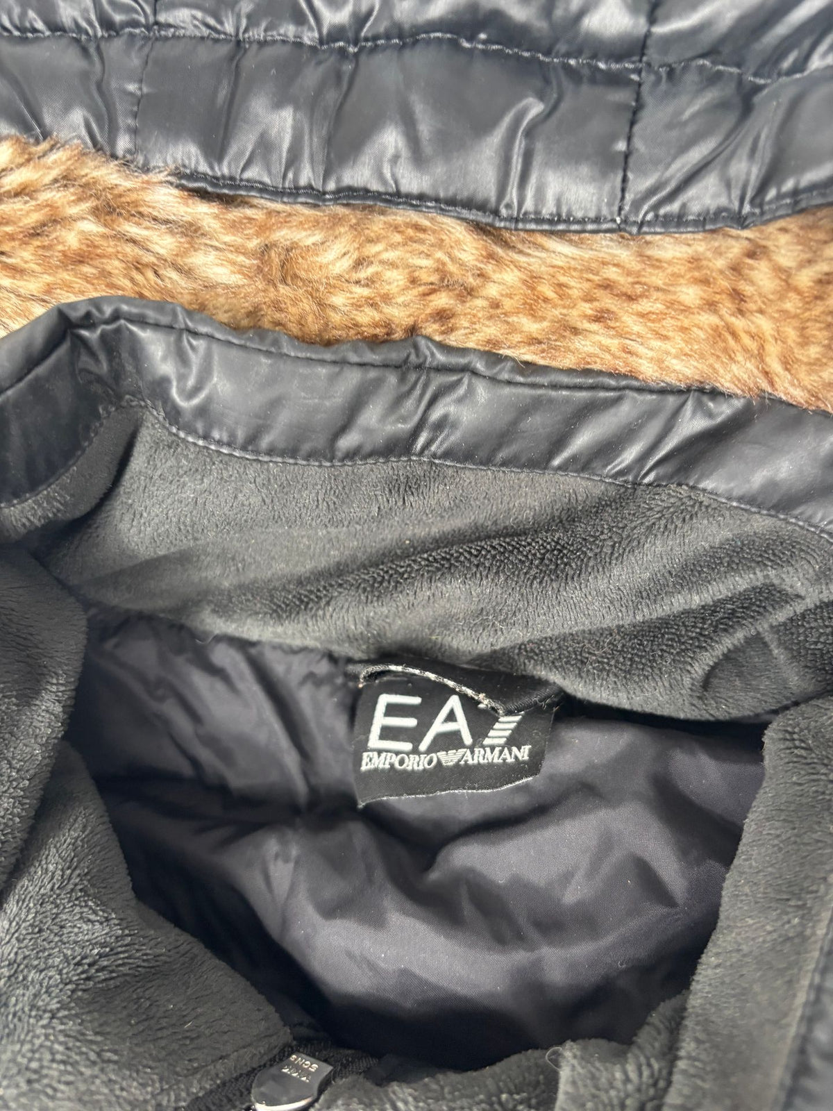Doudoune longue EA7 Emporio Armani noire matelassée ceinturée – Taille XS-8