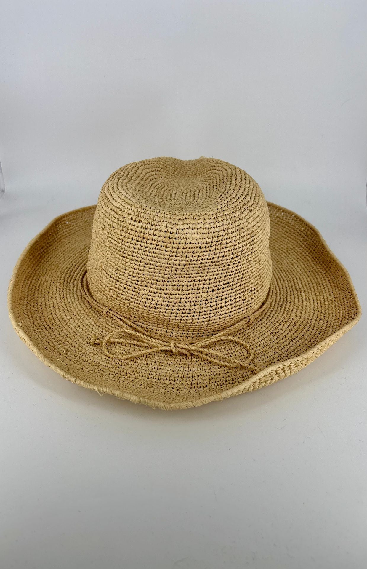 Chapeau Helen Kaminski Belen raffia tressé main naturel – bord large 9 cm-2