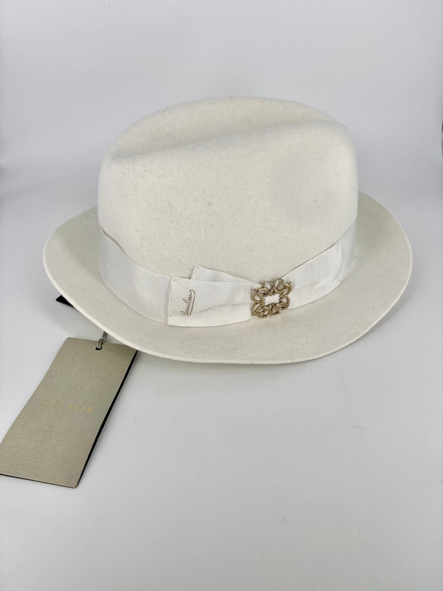 Chapeau Borsalino x Elie Saab modèle Nila feutre de poil blanc neuf – Collection capsule-2