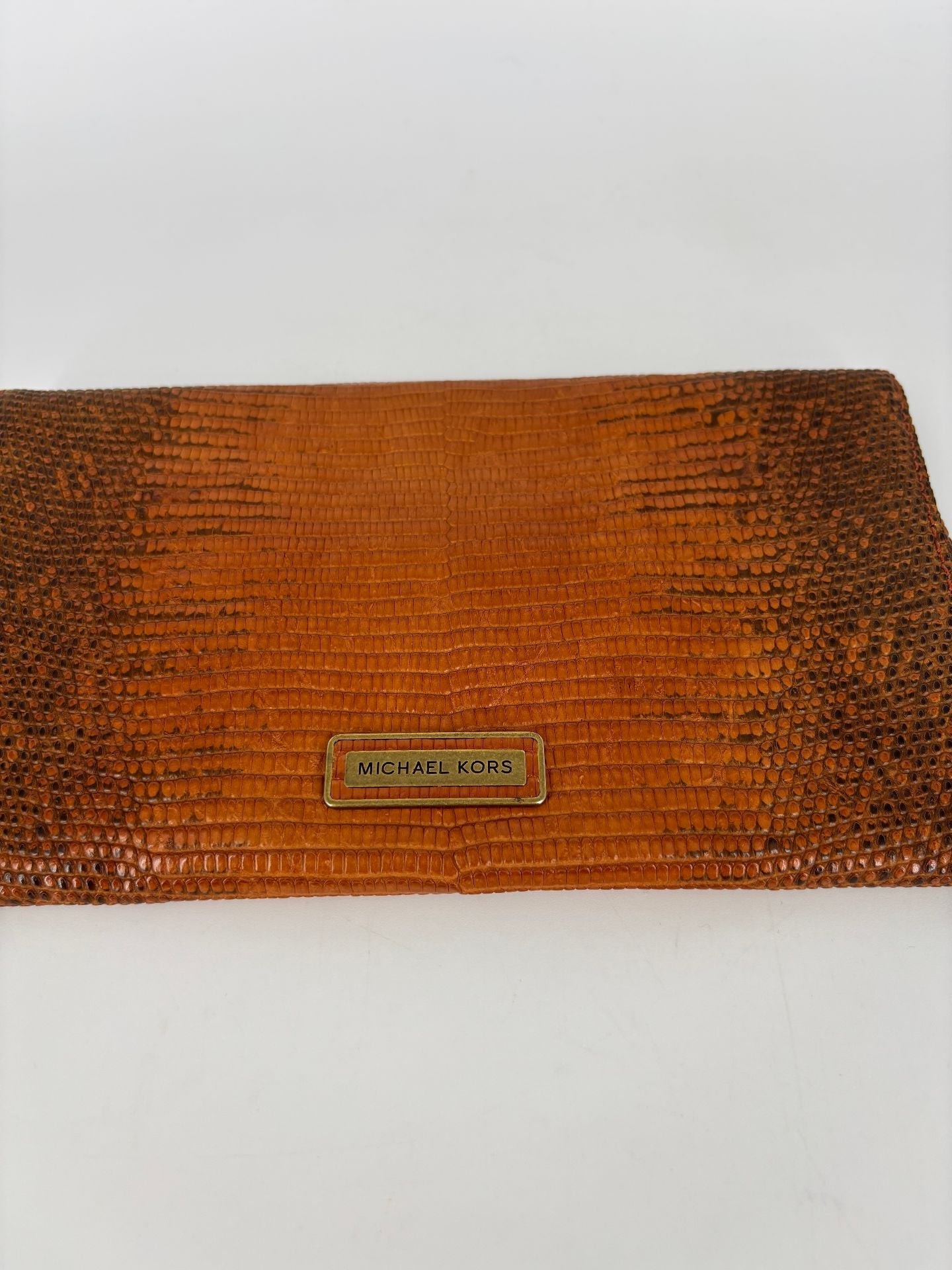 Pochette Michael Kors envelope cuir lézard véritable camel – 24 × 14 cm-2