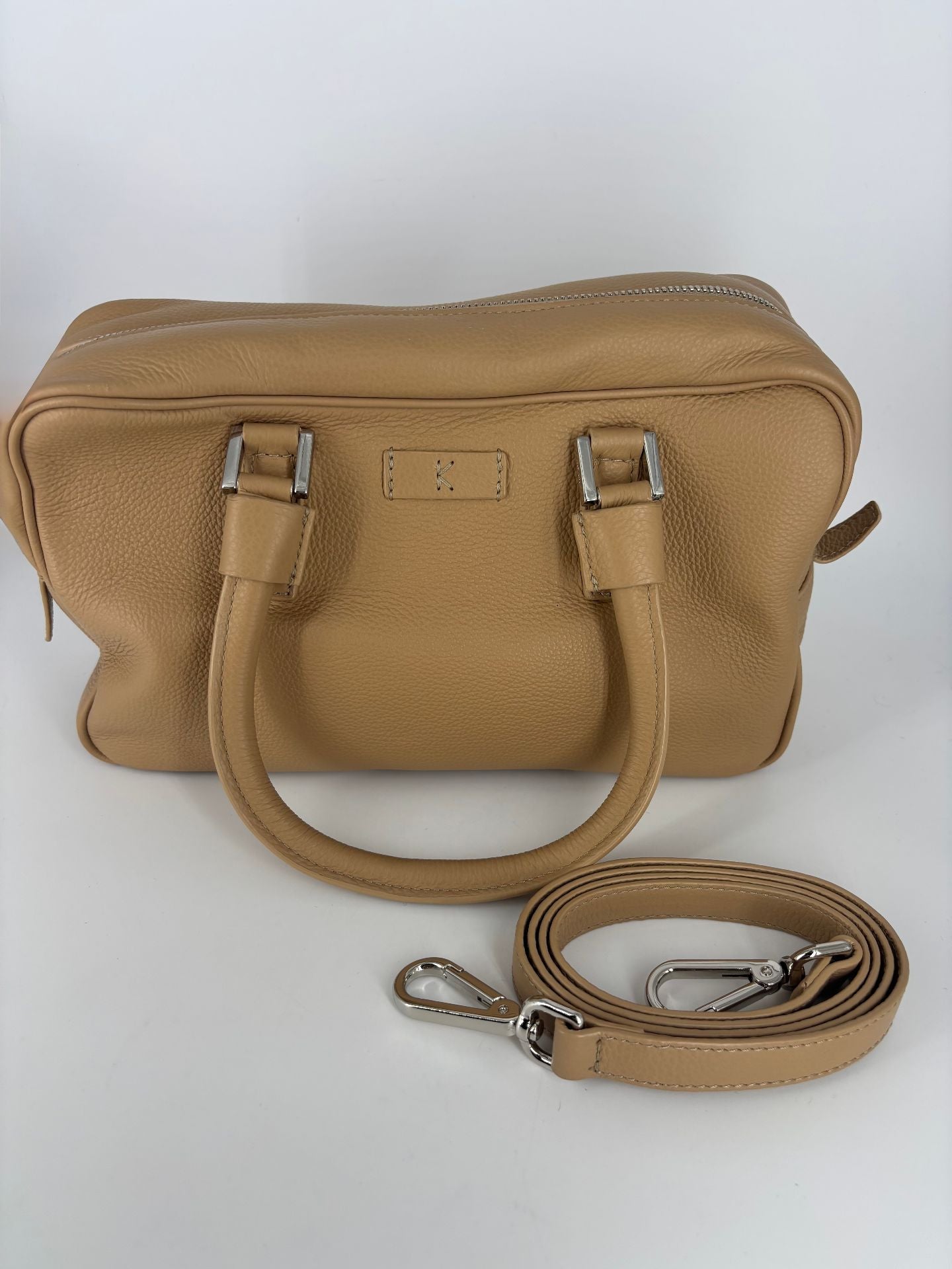 Sac Kiton cuir grainé beige sable format bowling double poignée – 29 × 16 cm-2