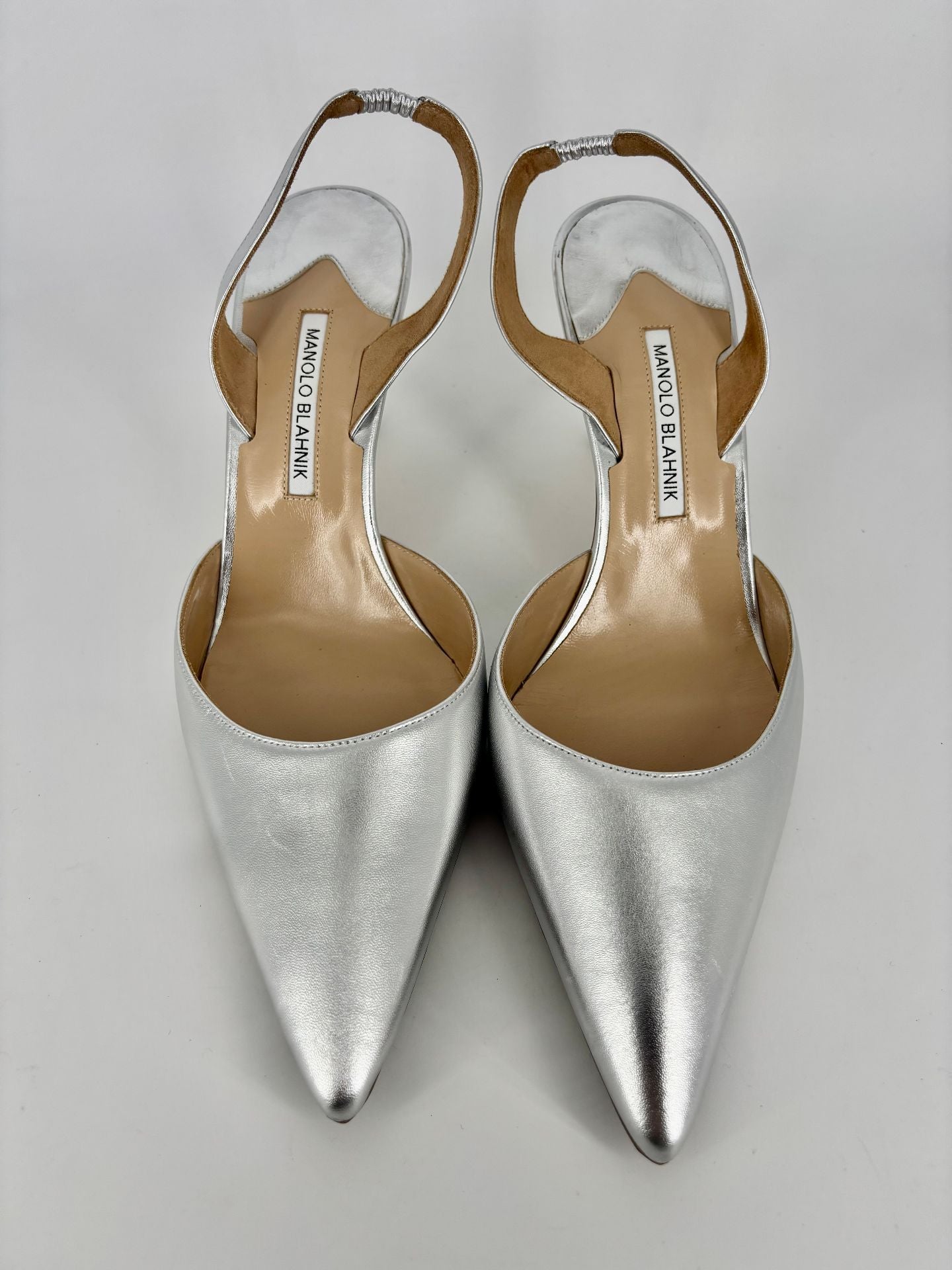 Escarpins Manolo Blahnik nappa agneau argenté bride arrière stiletto 70mm – T.42-4