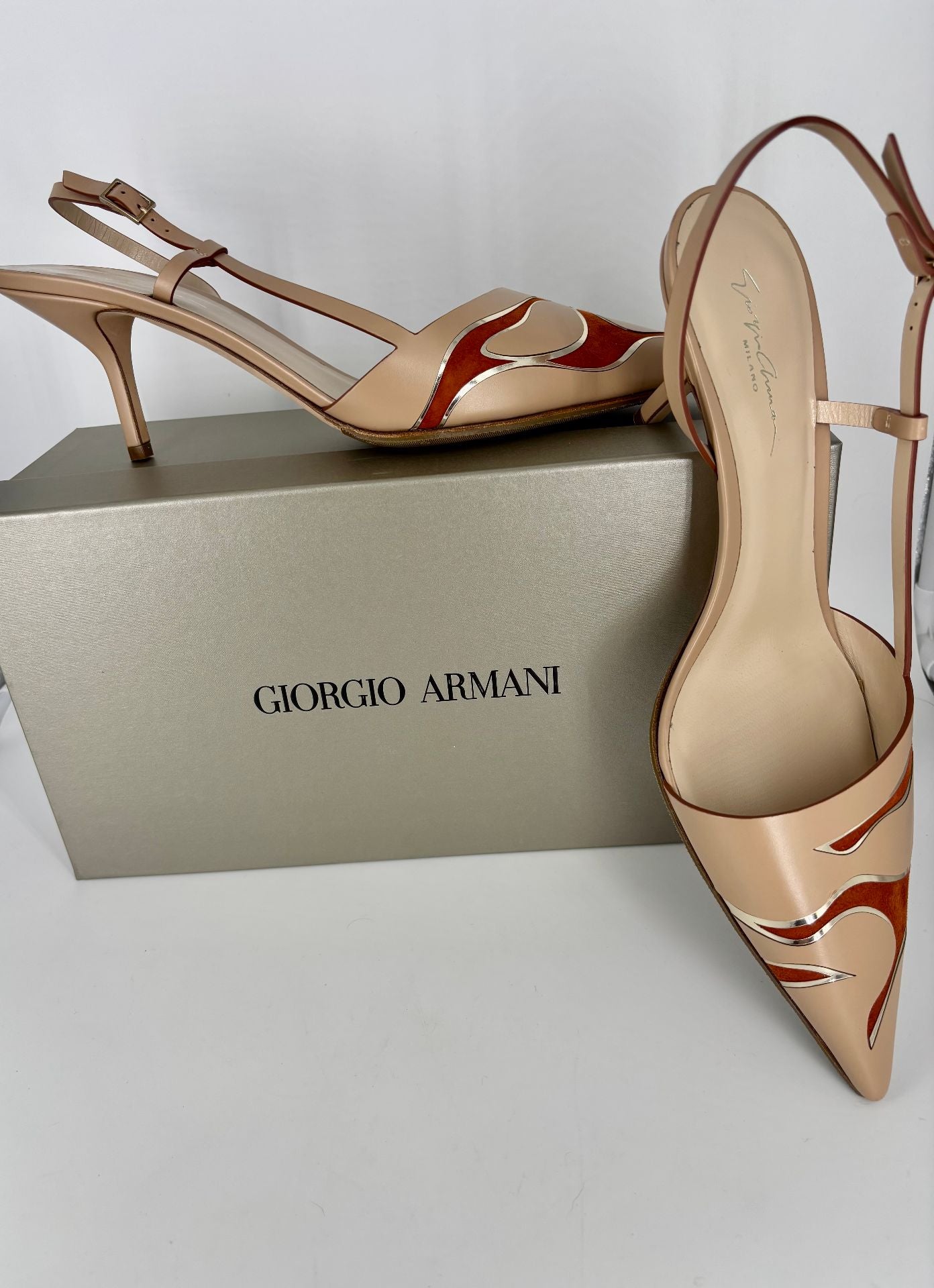 Escarpins Giorgio Armani cuir beige motif animalier daim bordures miroir stiletto – T.42-2