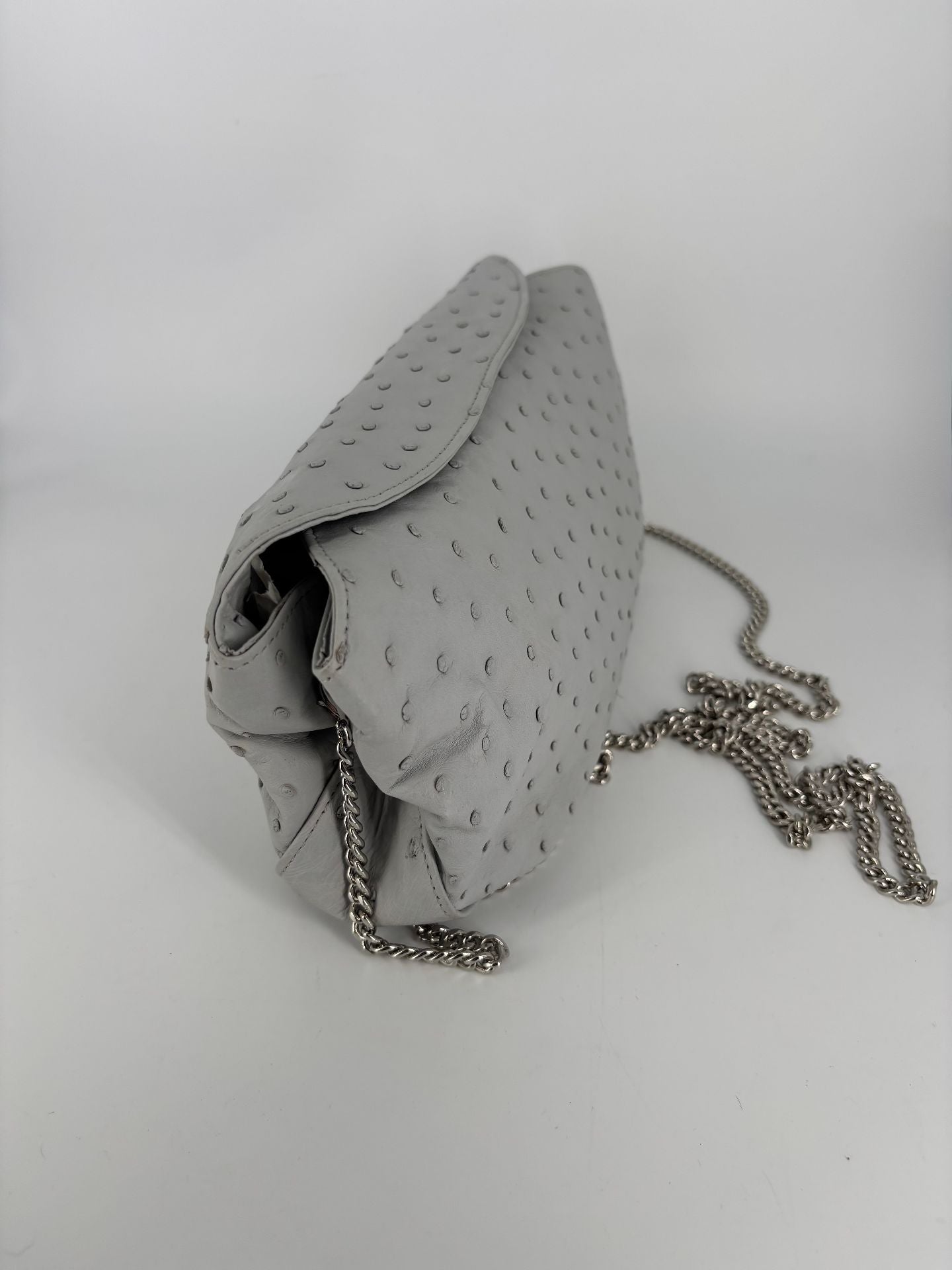 Sac Akris cuir d'autruche gris clair chaîne amovible – 30x17 cm-2