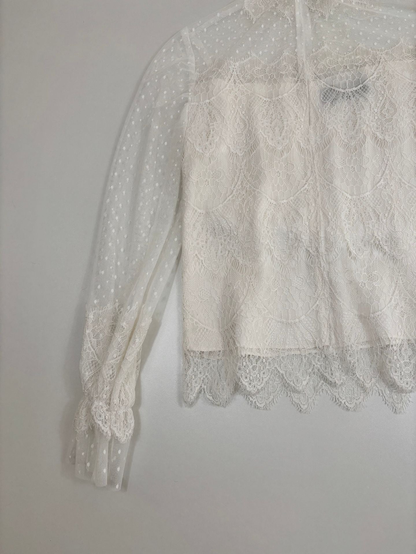 Haut Isabell Kristensen Monaco dentelle & tulle plumetis blanc – T.38/40-8