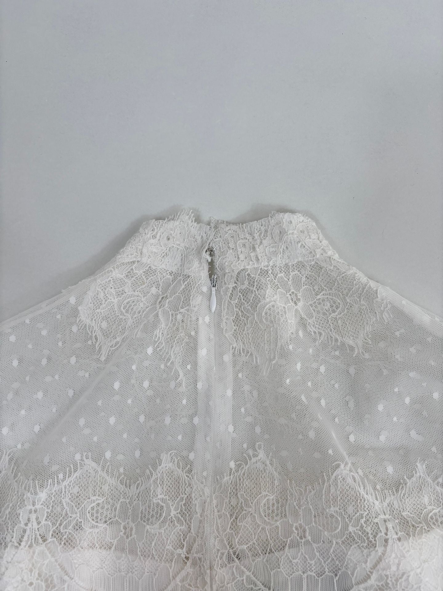 Haut Isabell Kristensen Monaco dentelle & tulle plumetis blanc – T.38/40-9
