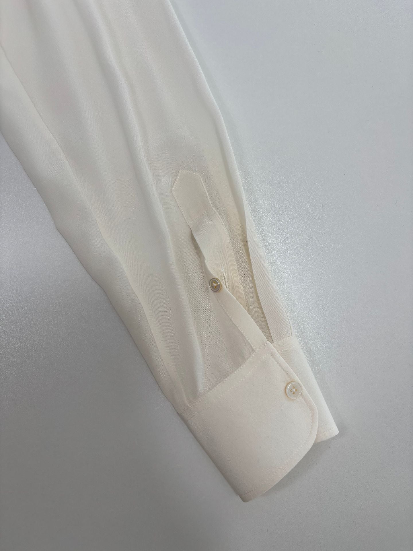 Chemise Ralph Lauren Purple Label soie ivoire col ouvert boutons nacre – T.38/40-8