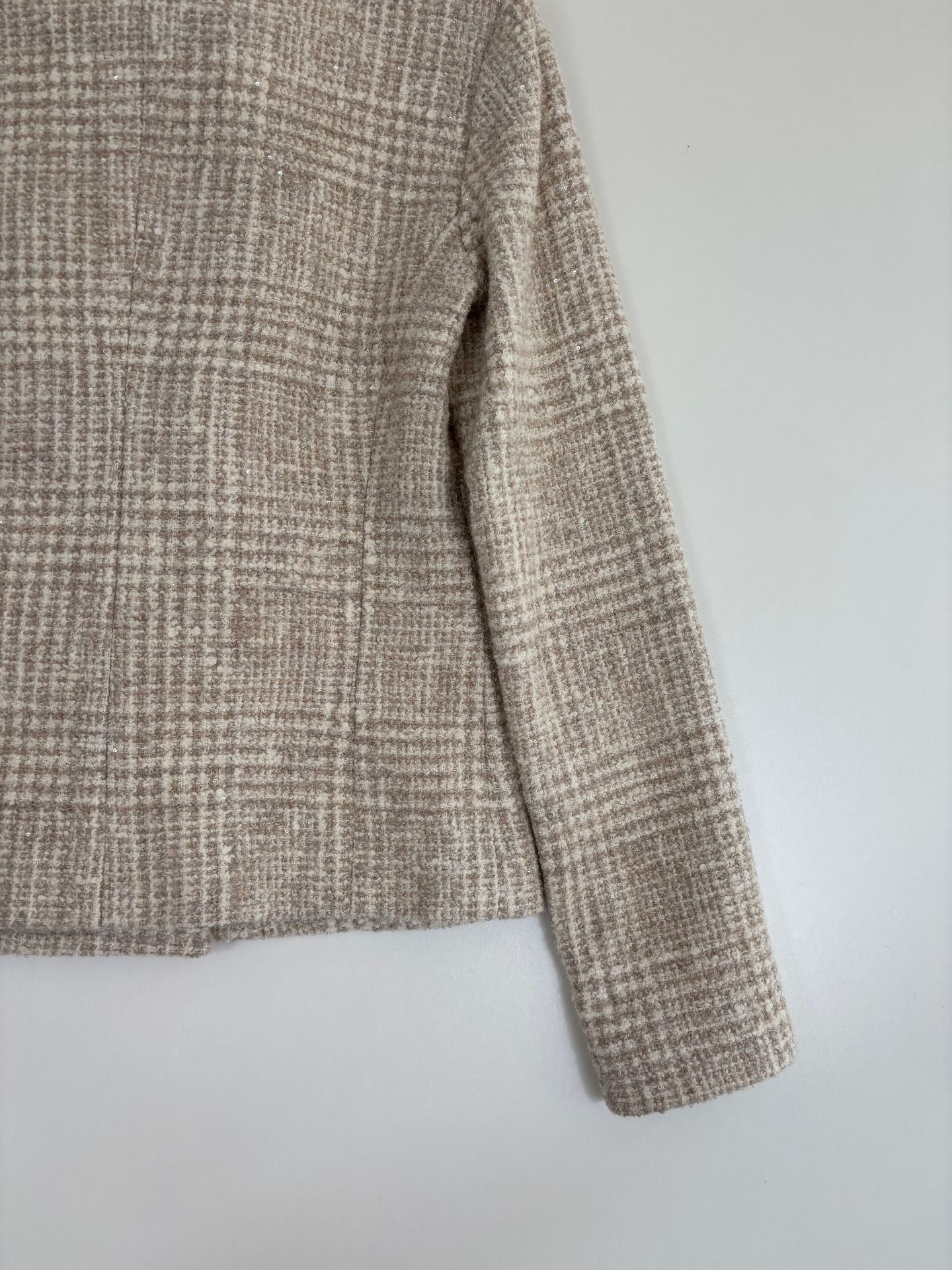 Veste Kiton tweed bouclé beige écru fils nacrés col officier boutons perles – T.42-8
