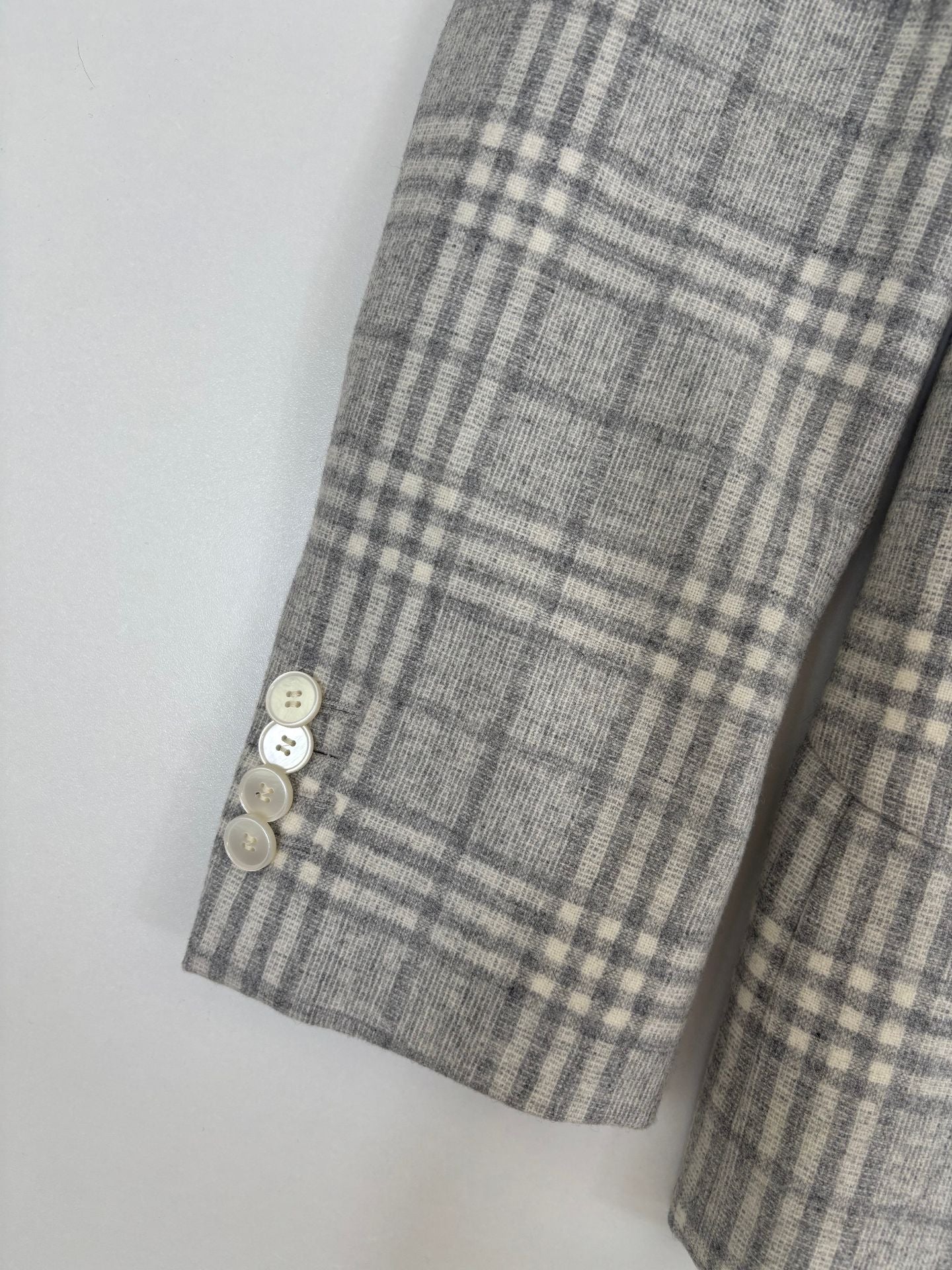 Blazer Crisoni Monte-Carlo laine Angelico carreaux gris écru revers pointus – T.42-6