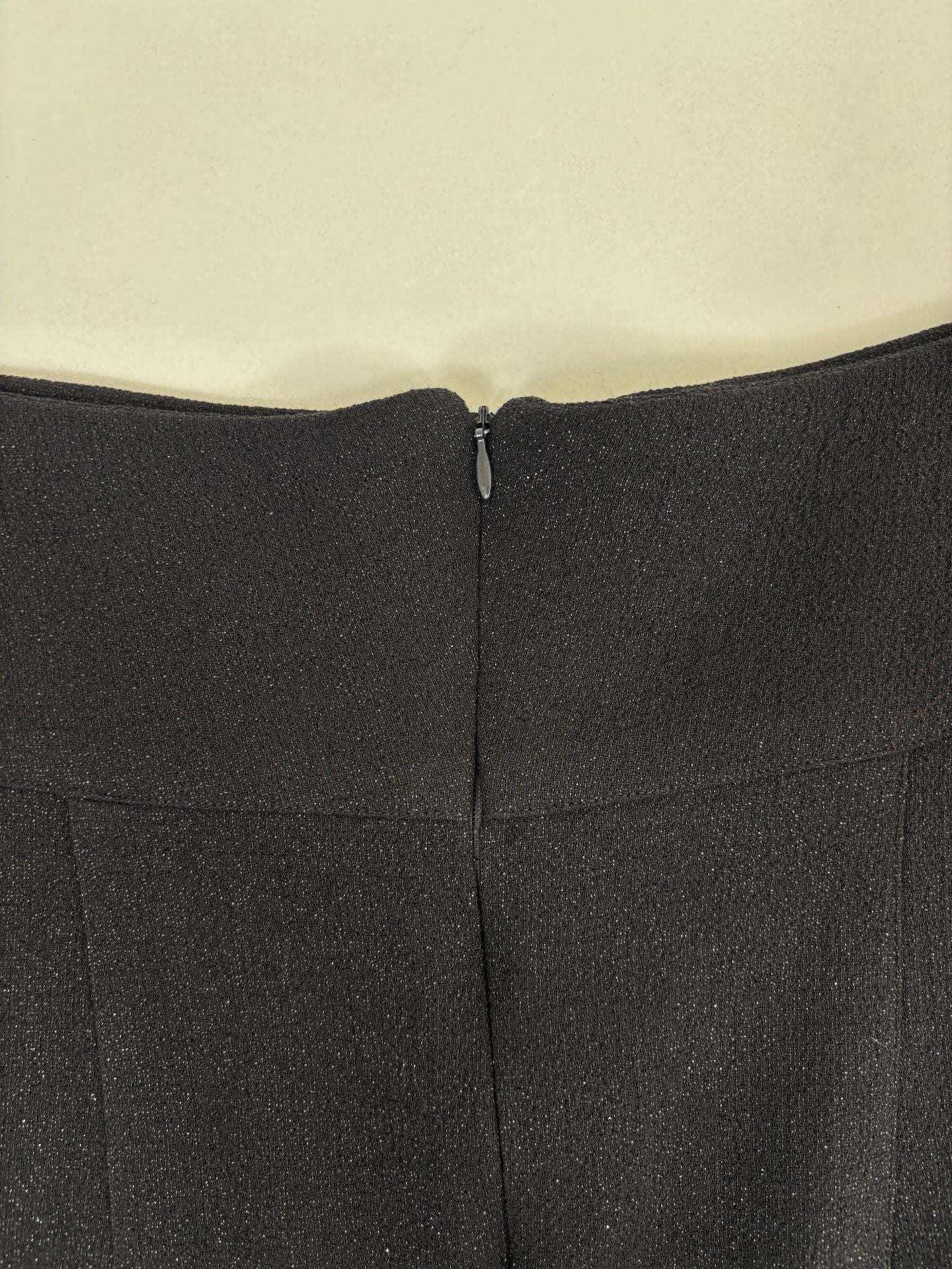 Jupe crayon Didier Angelo crêpe noir irisé ceinture large taille haute fente dos – T.38-7