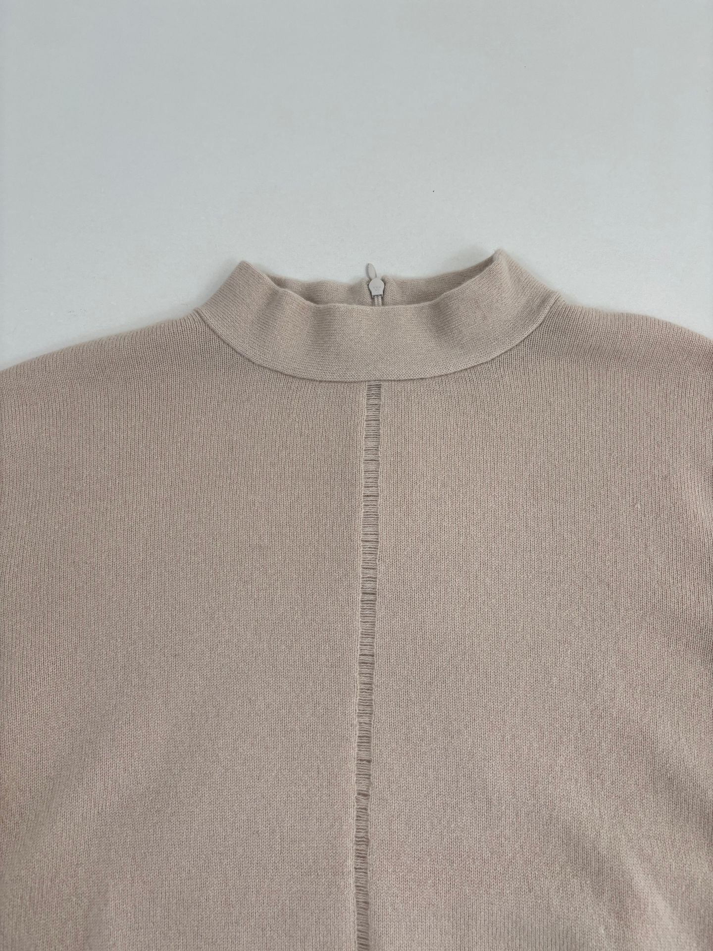 Pull manches courtes Akris 100% cachemire beige col montant ligne sheer – T.40-3