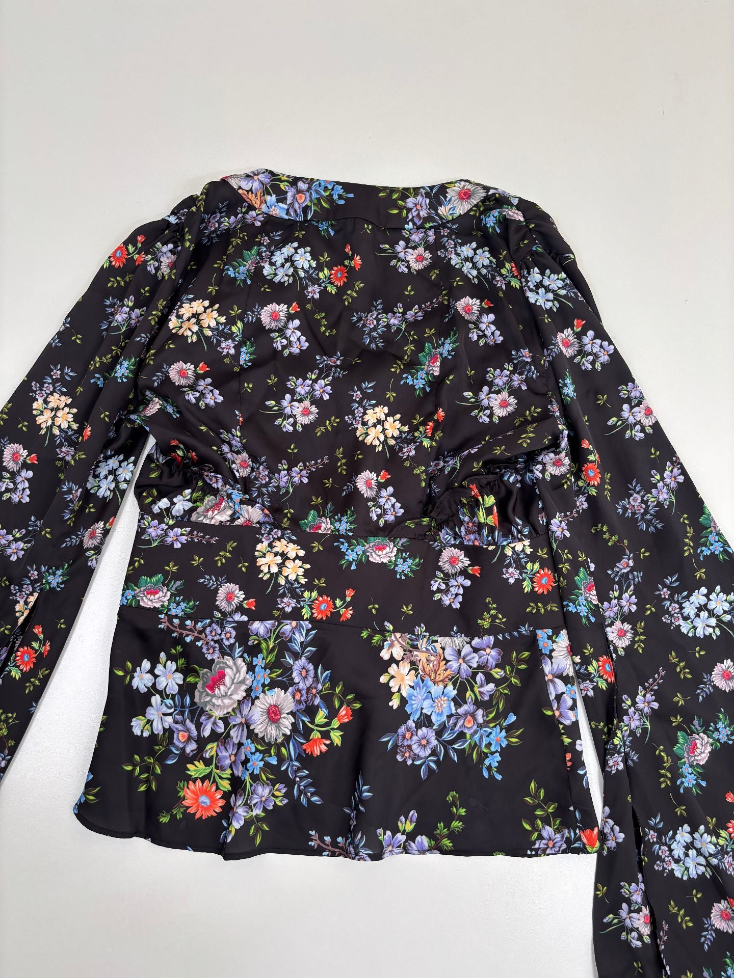 Blouse Paco Rabanne satin noir floral Liberty biais – T.38 – Neuve-9