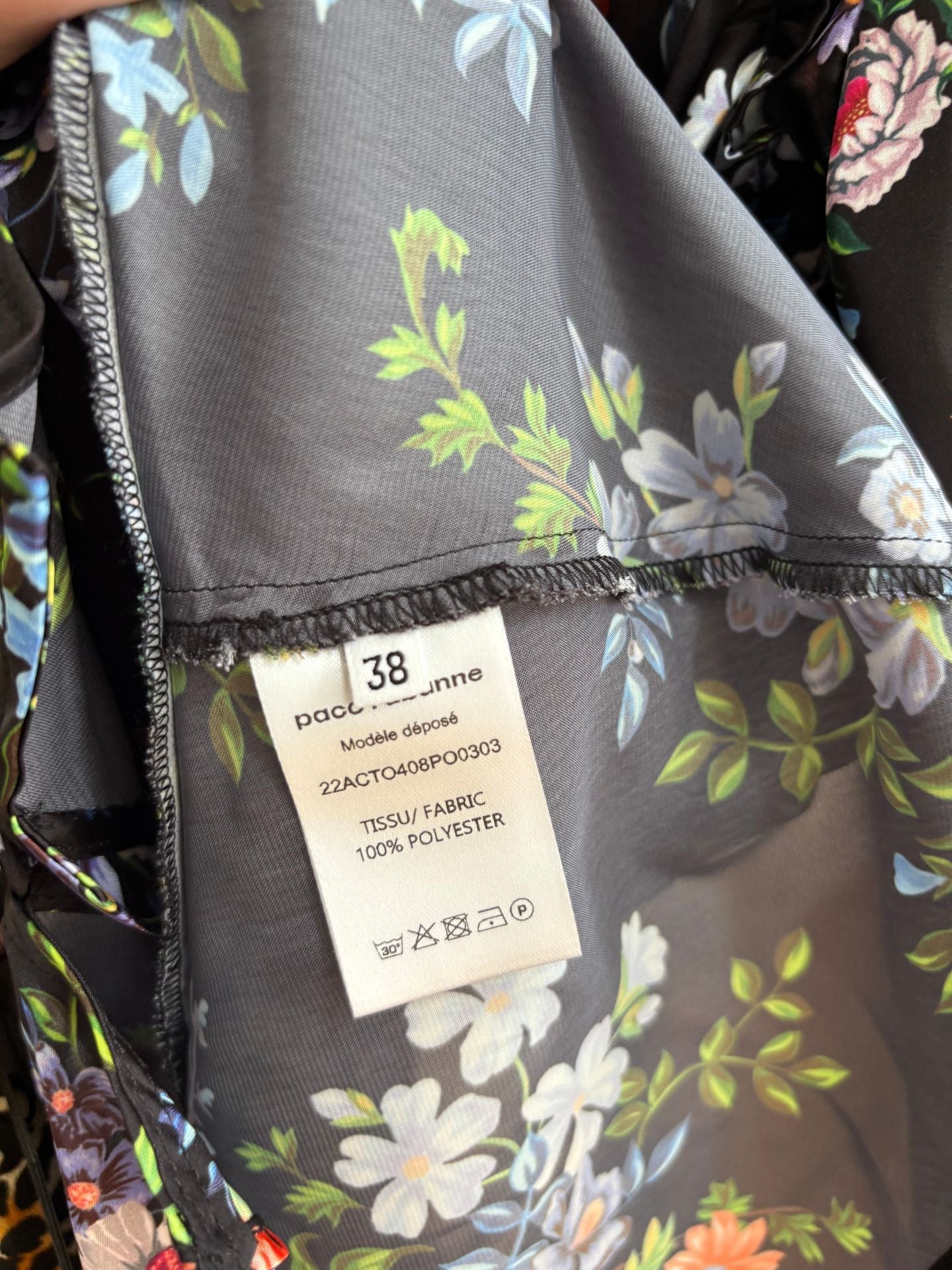 Blouse Paco Rabanne satin noir floral Liberty biais – T.38 – Neuve-12