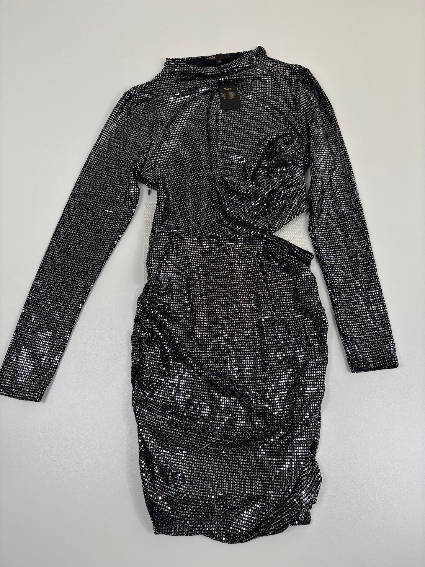 Robe Maje paillettes argentées col montant découpe latérale – T.40 – Neuve-3