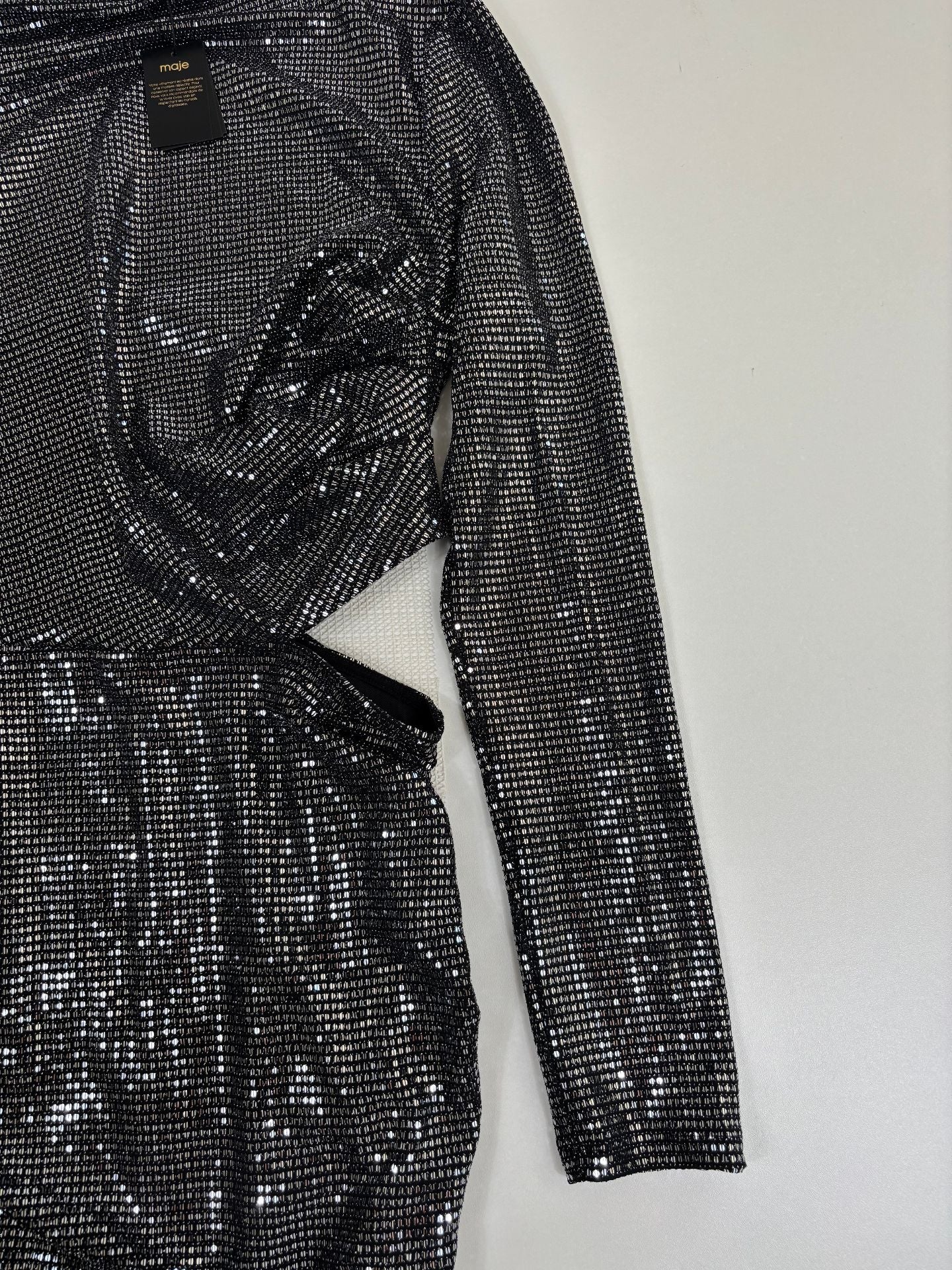 Robe Maje paillettes argentées col montant découpe latérale – T.40 – Neuve-4