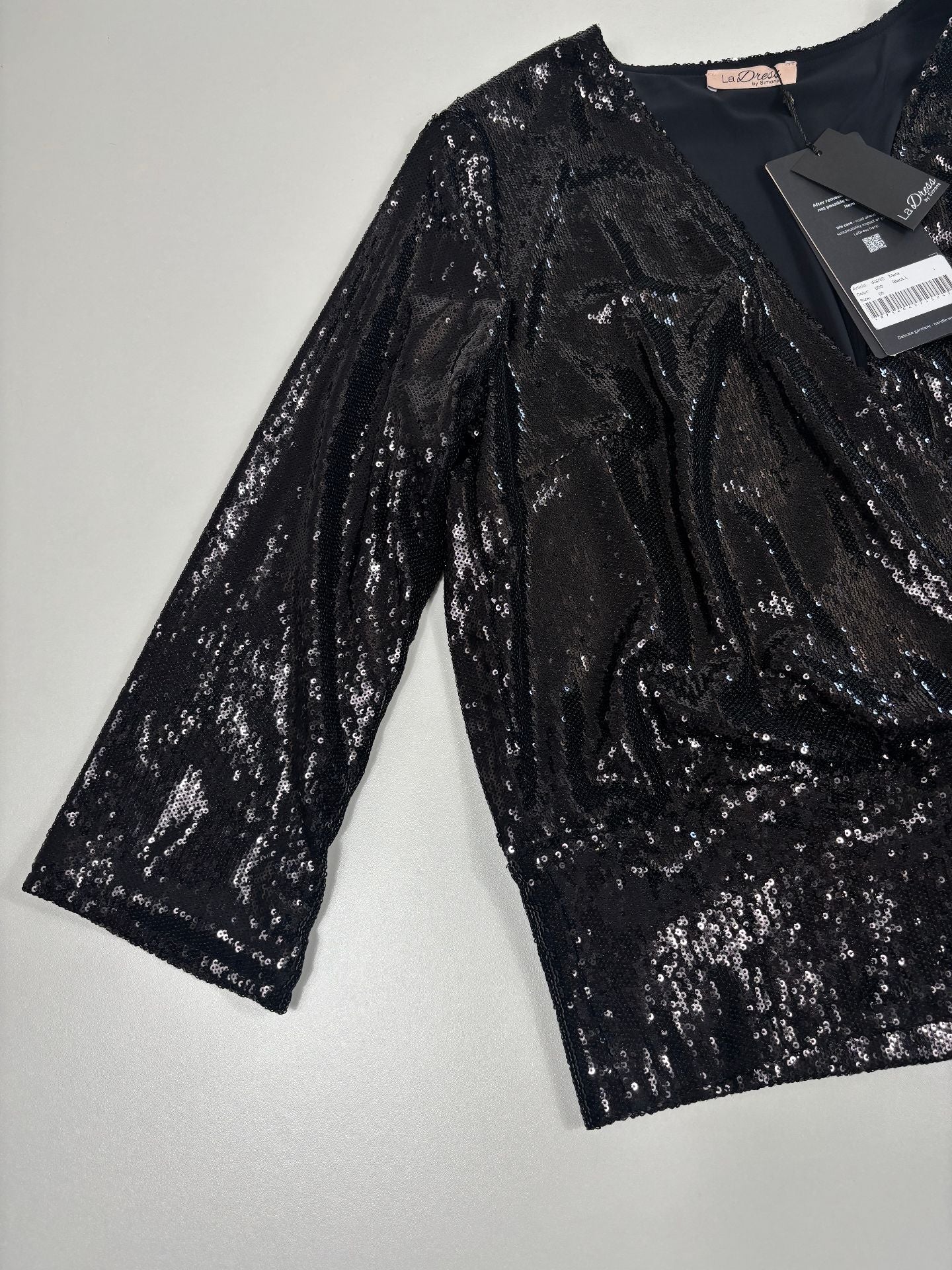Haut LaDress by Simone Mara à sequins noirs cache-cœur – T.L-5