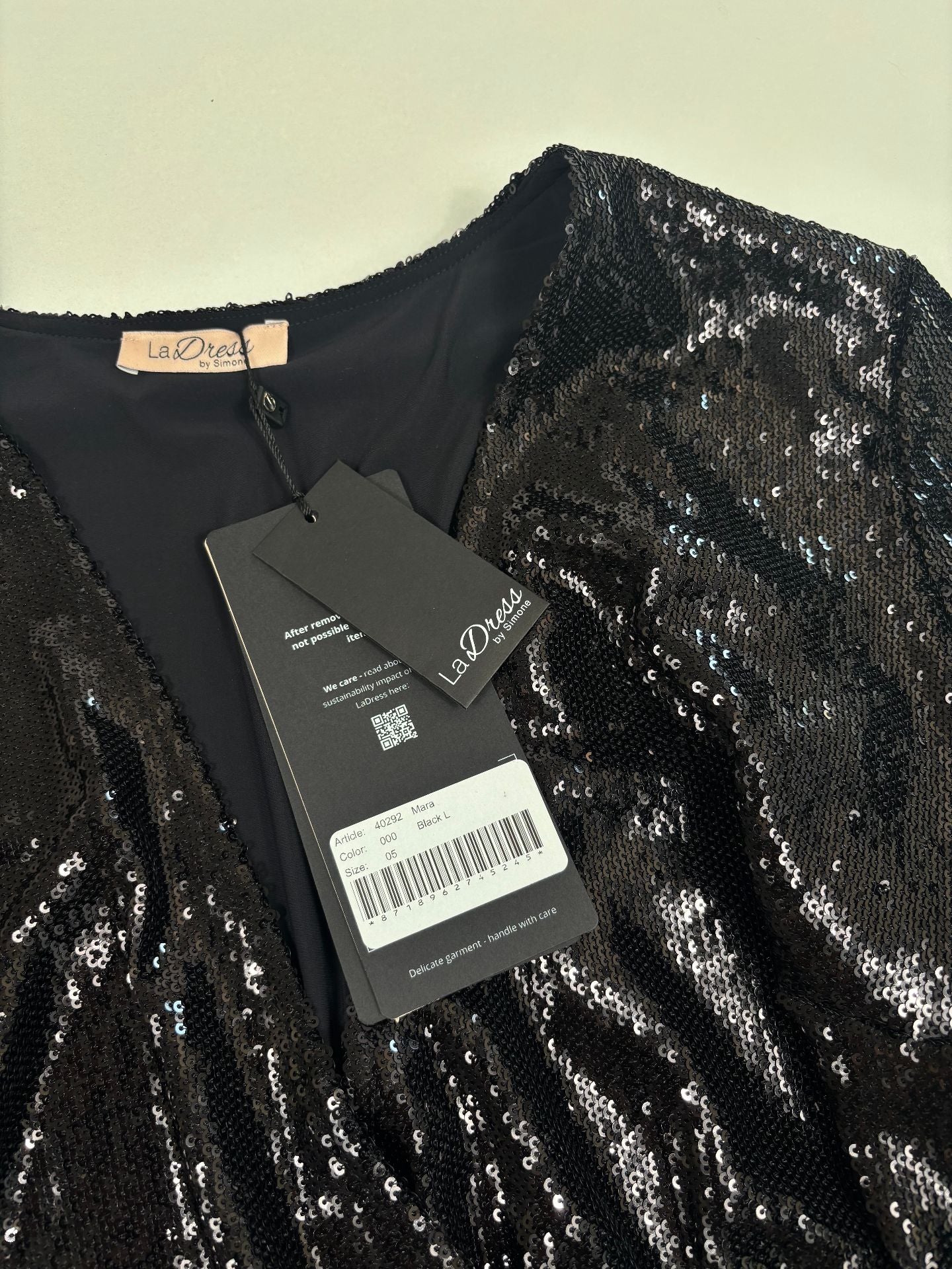 Haut LaDress by Simone Mara à sequins noirs cache-cœur – T.L-6
