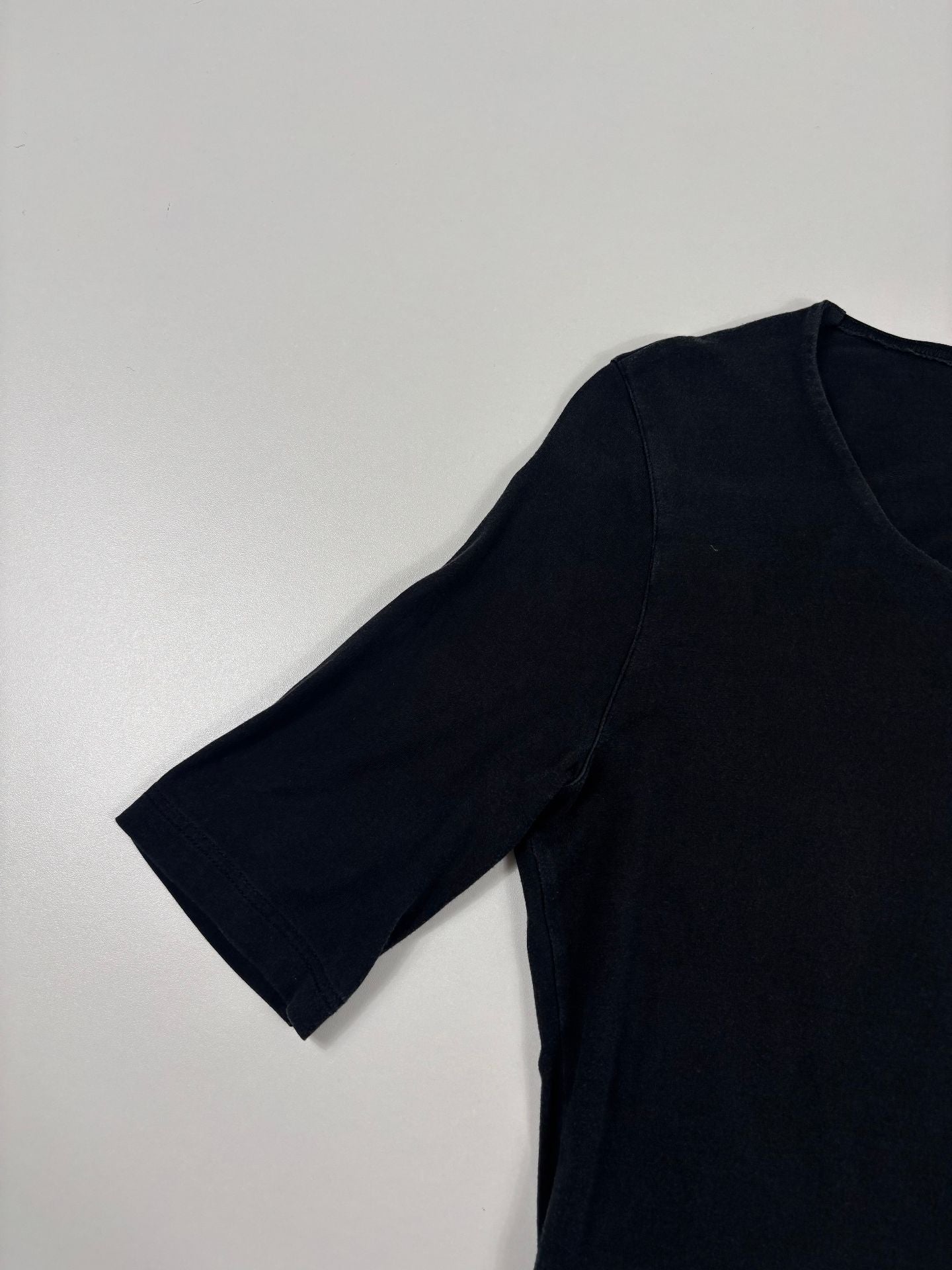 T-shirt Akris jersey soie noir col rond manches 3/4 coupe ajustée – T.44-2