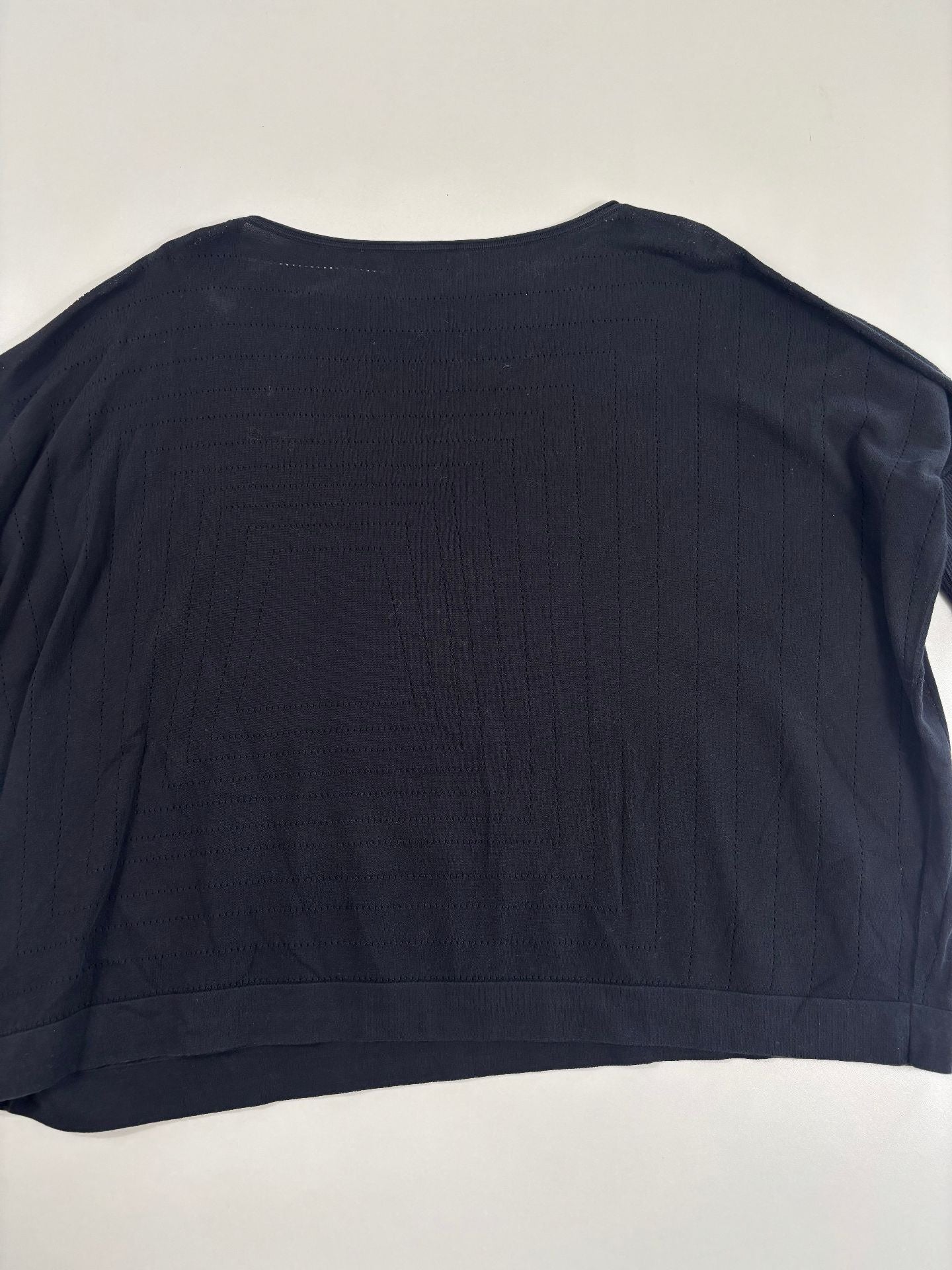 Top Akris col bateau oversize noir ajourées manches courtes – T.36-7