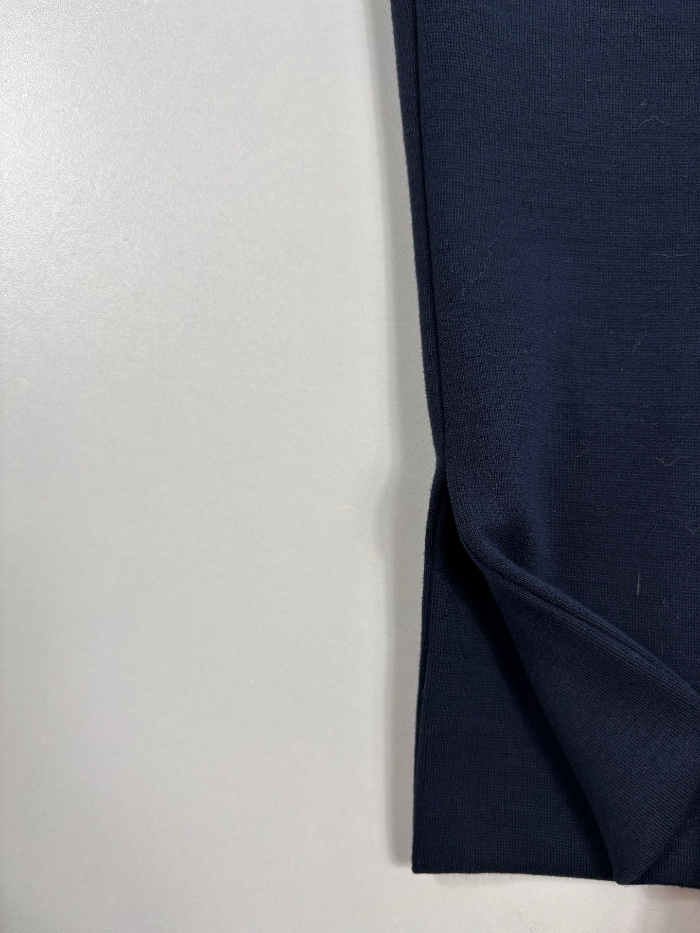 Pantalon Akris édition 100 Years bleu marine slim taille haute – T.36-4
