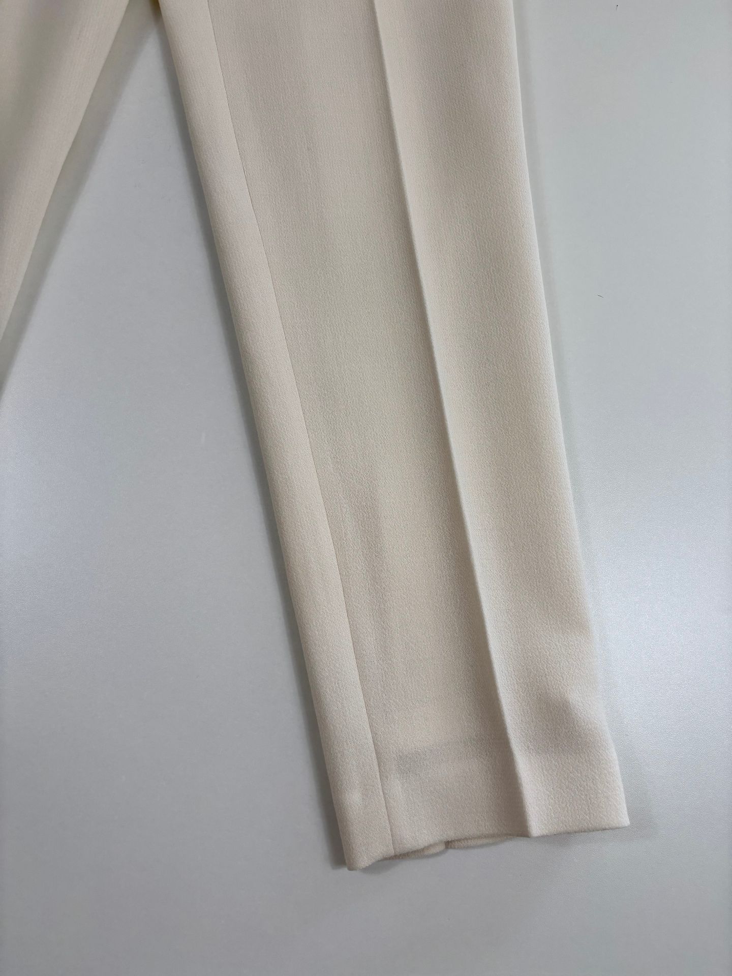 Pantalon Kiton en viscose beige – T.42-2