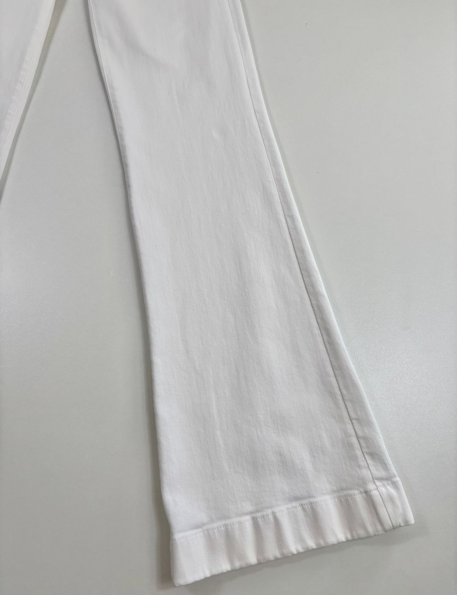 Jean 7 For All Mankind Tailorless bootcut blanc – T.27-3