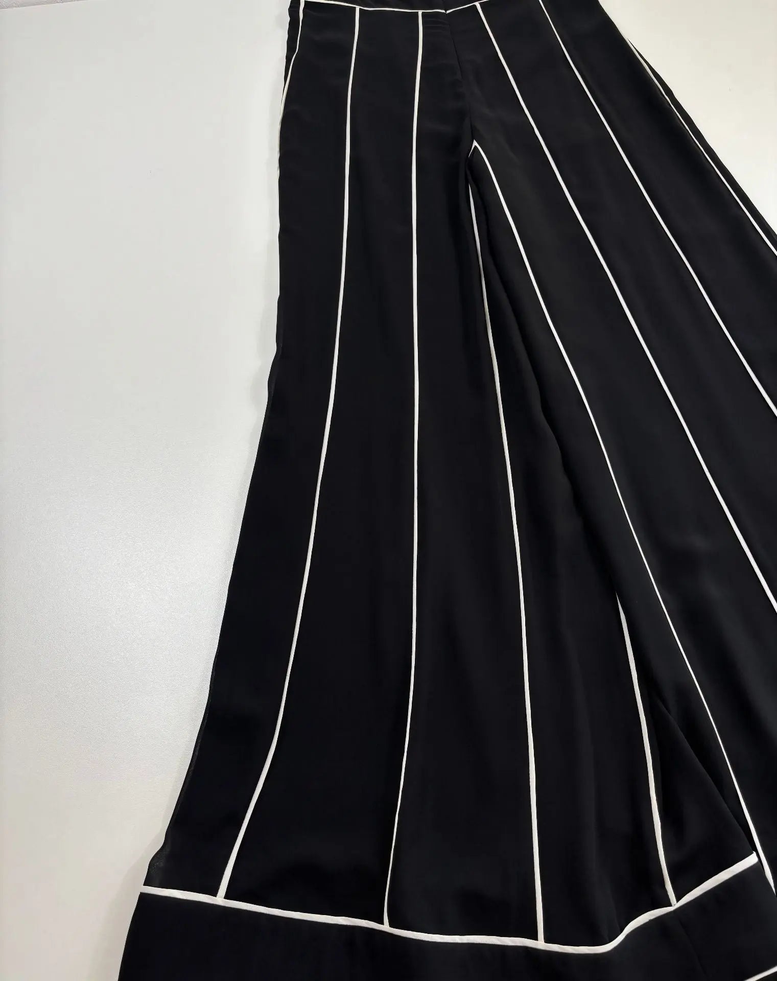 Ensemble Edward Achour Paris en soie noir & blanc – T.40 Edward Achour Paris