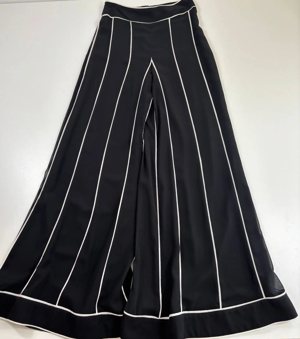 Ensemble Edward Achour Paris en soie noir & blanc – T.40 Edward Achour Paris