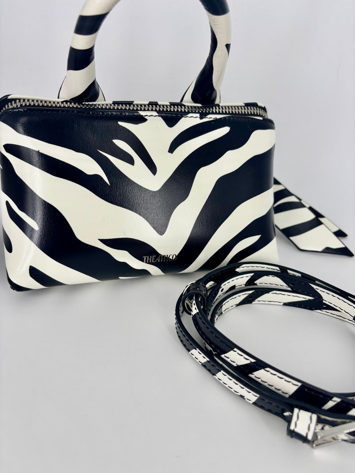 Sac bandoulière zèbre – The Attico-4
