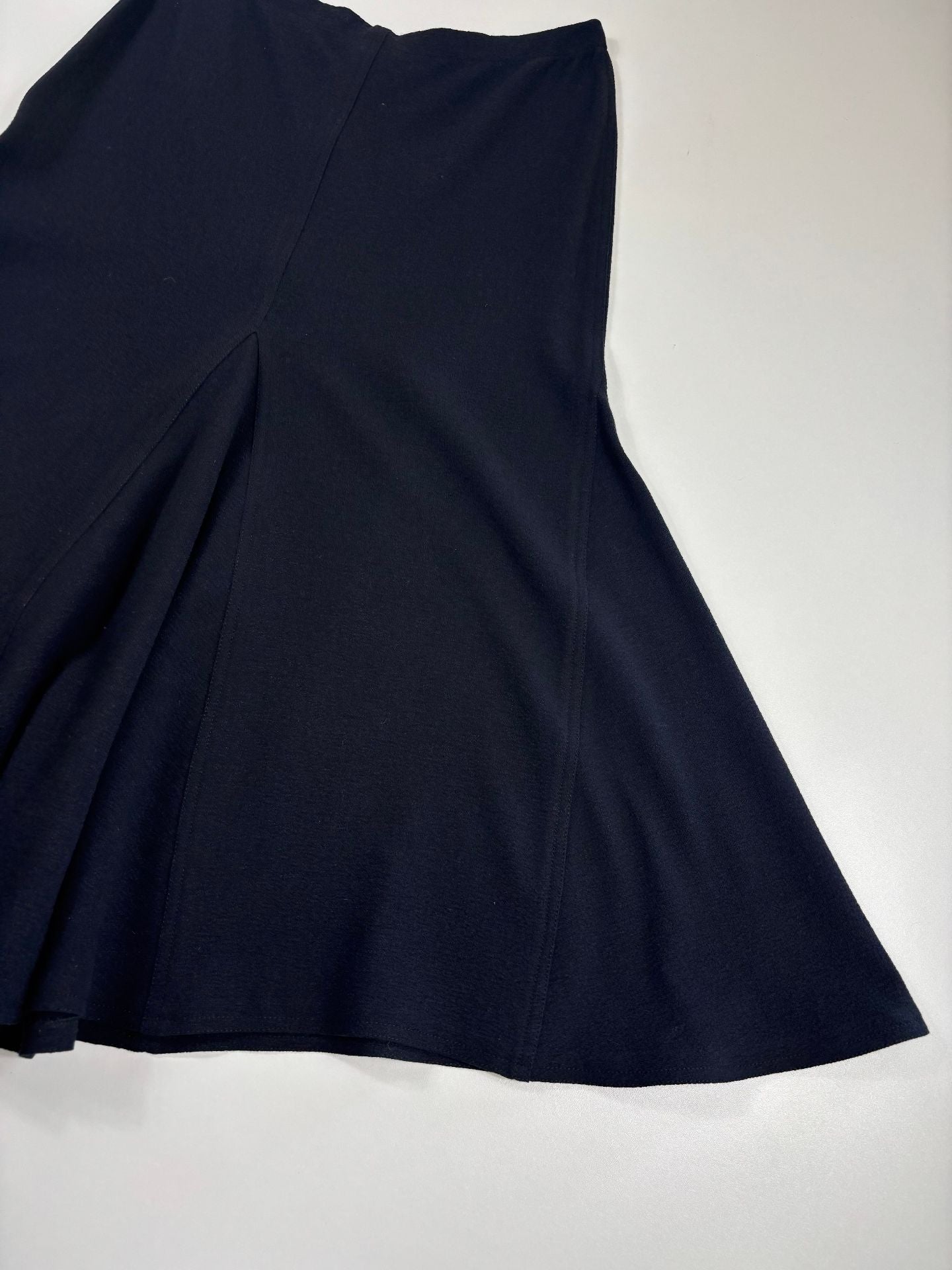 Jupe midi évasée crêpe bleu marine coutures en V godets – DidierAngelo – Taille L-4