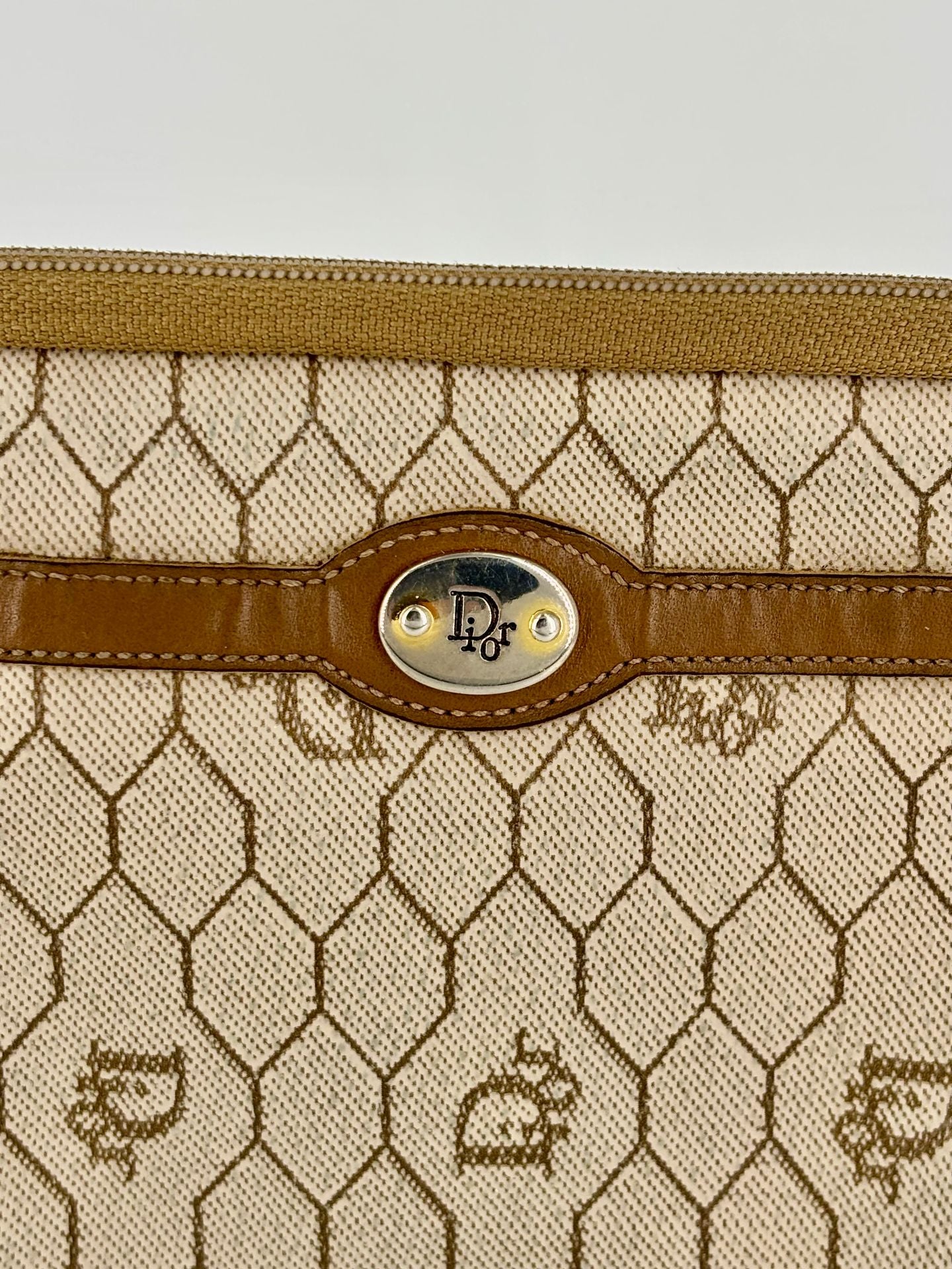 Honeycomb beige/brown pouch – Christian Dior vintage-2