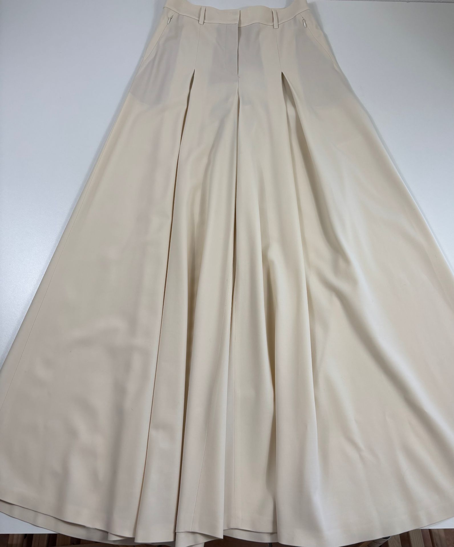 Pantalon Akris Cassie en laine blanc cassé coupe palazzo – T.36-2