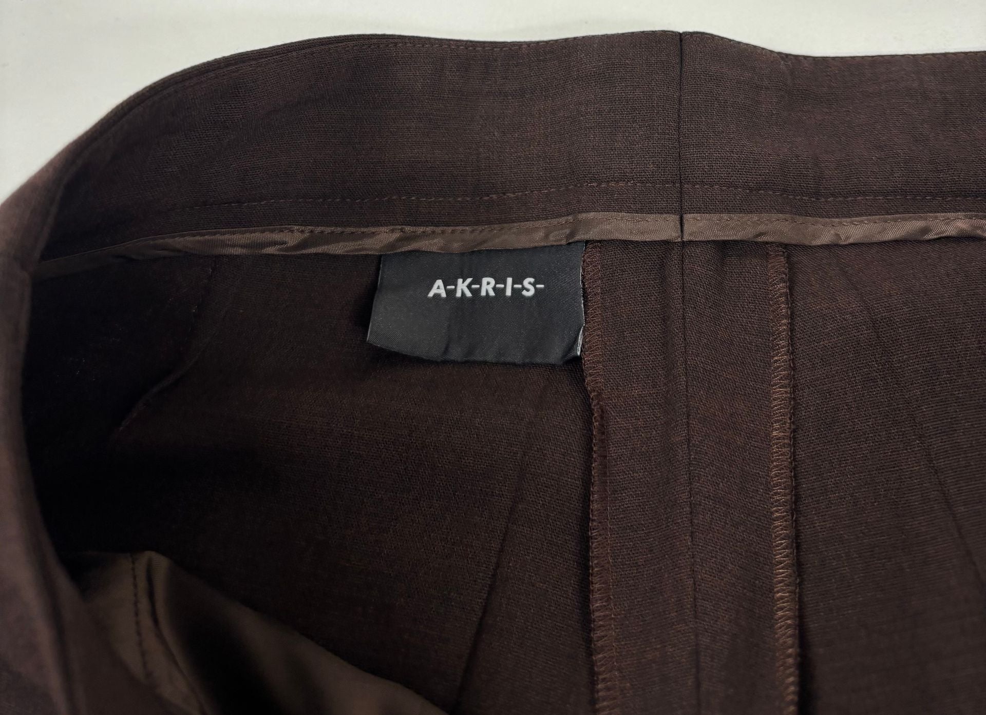Ensemble Akris marron chocolat – Blazer et pantalon flare – Tailles 44/40-11