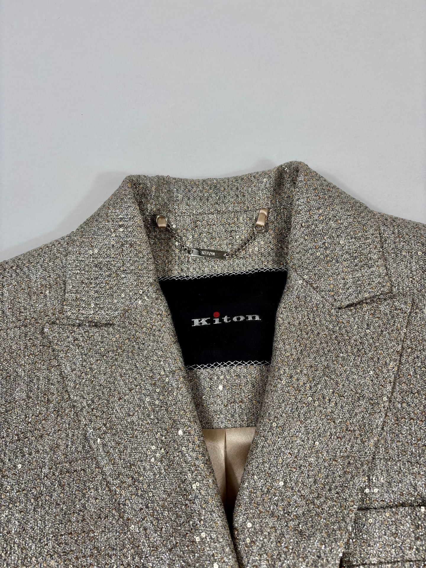 Blazer double boutonnage paillettes dorées tissées revers cranté – Kiton – Taille 42-7
