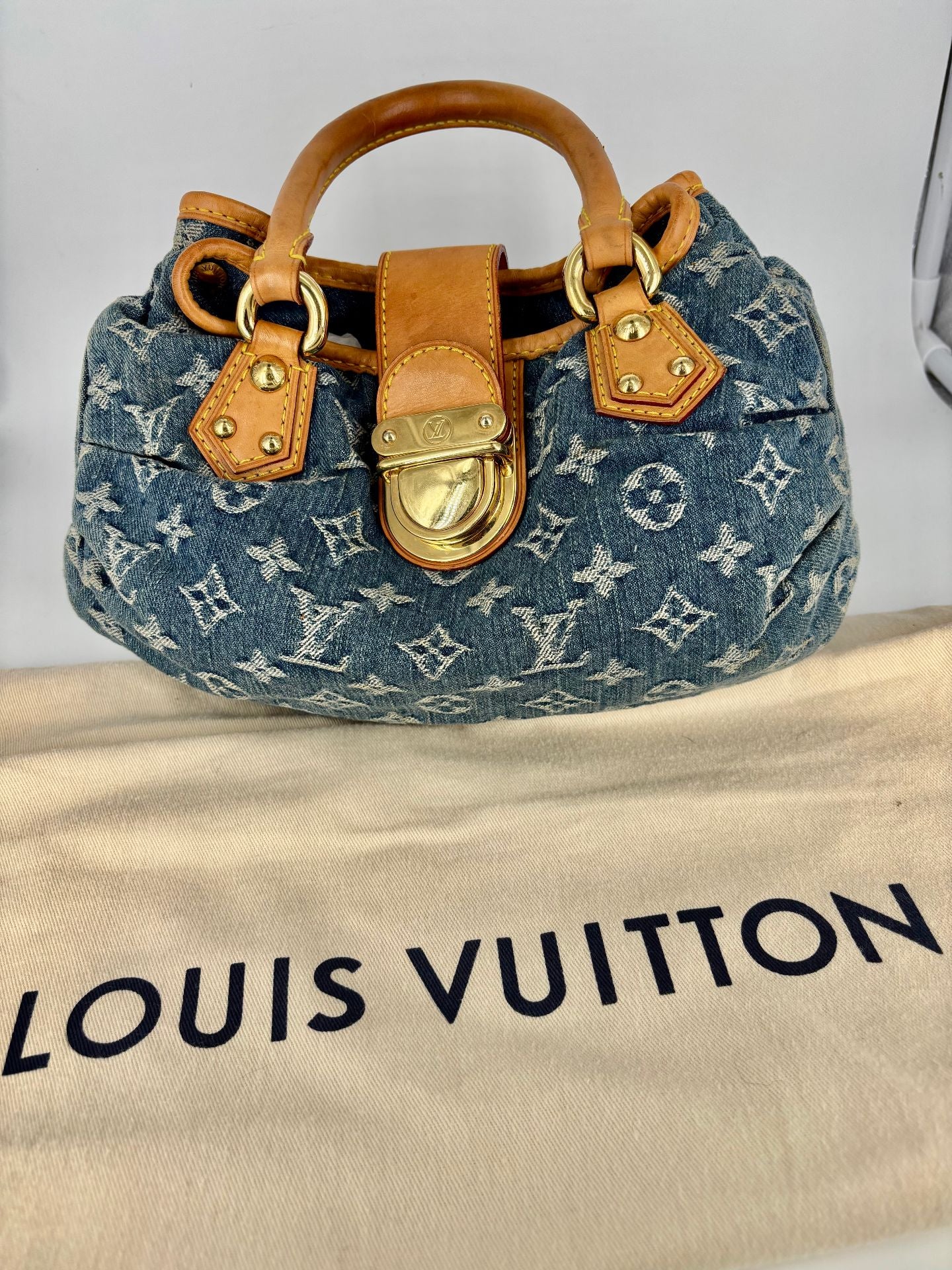 Pleaty Monogram Denim Bag – Louis Vuitton-4