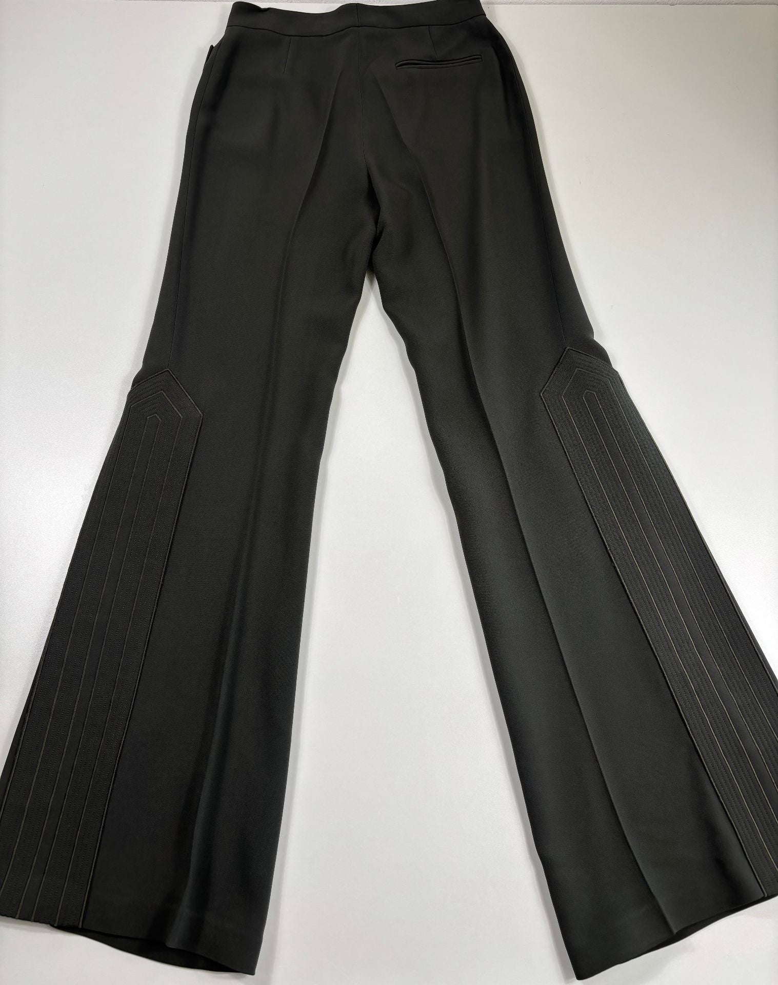 Pantalon évasé kaki avec surpiqûres géométriques – Elie Saab – Taille 38-4