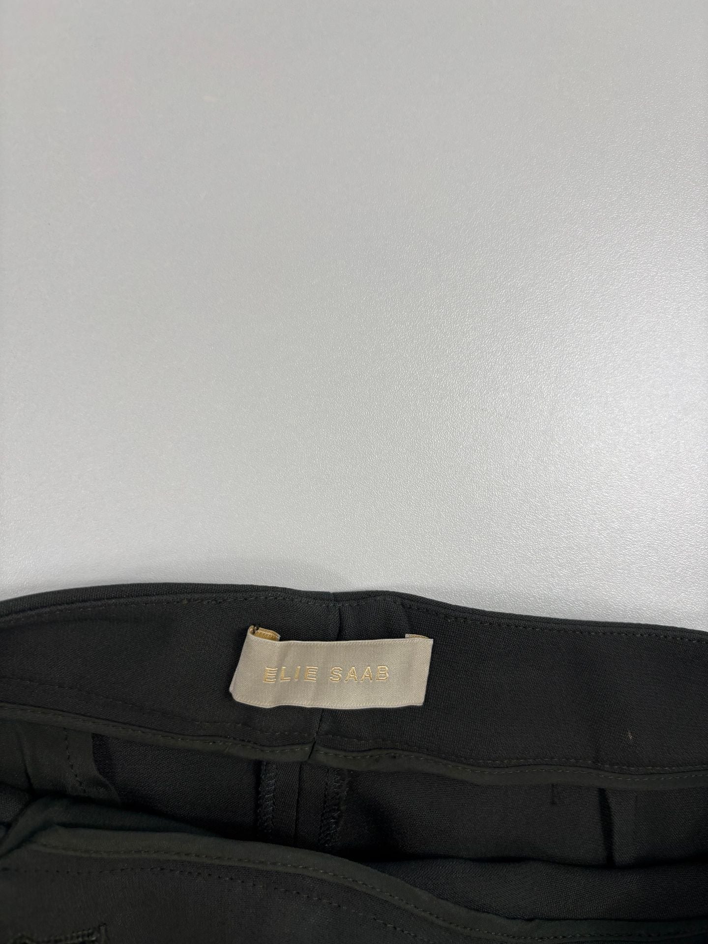 Pantalon évasé kaki avec surpiqûres géométriques – Elie Saab – Taille 38-7