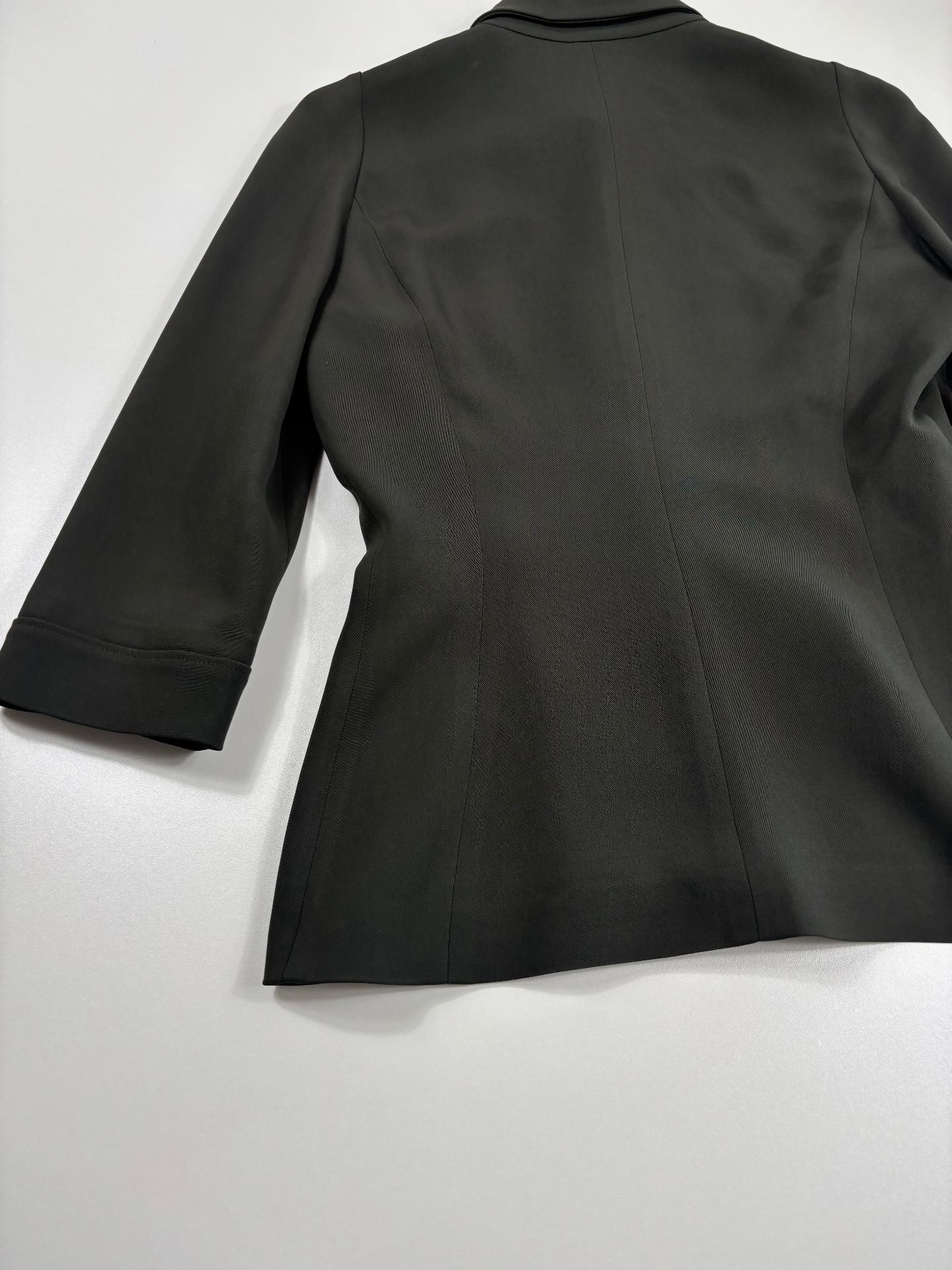 Veste kaki plastron surpiqûres dorées avec ceinture éléphants – Elie Saab – Taille 38-11