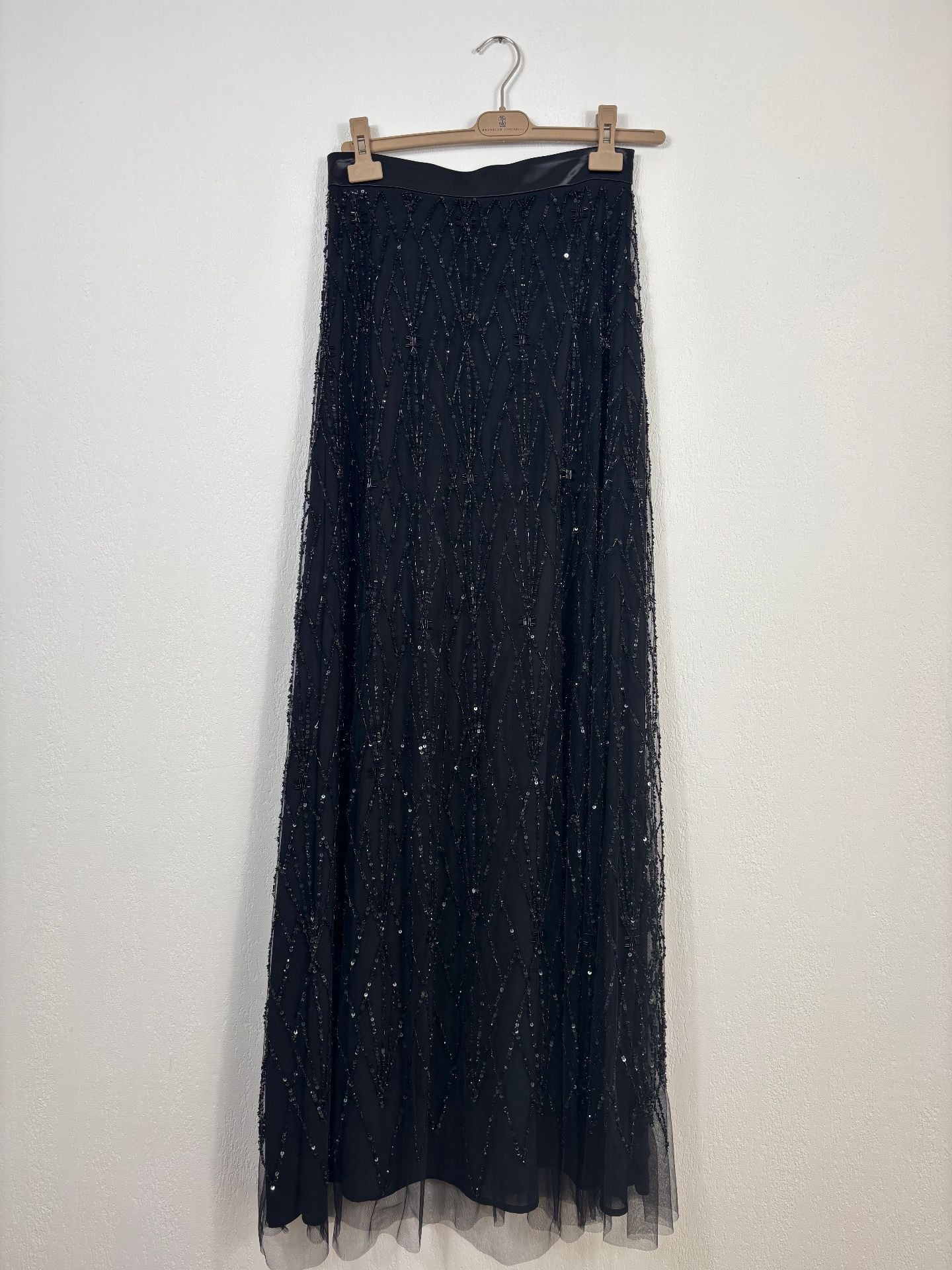 Jupe longue Elisabetta Franchi en tulle brodé noir à sequins – T.M-2
